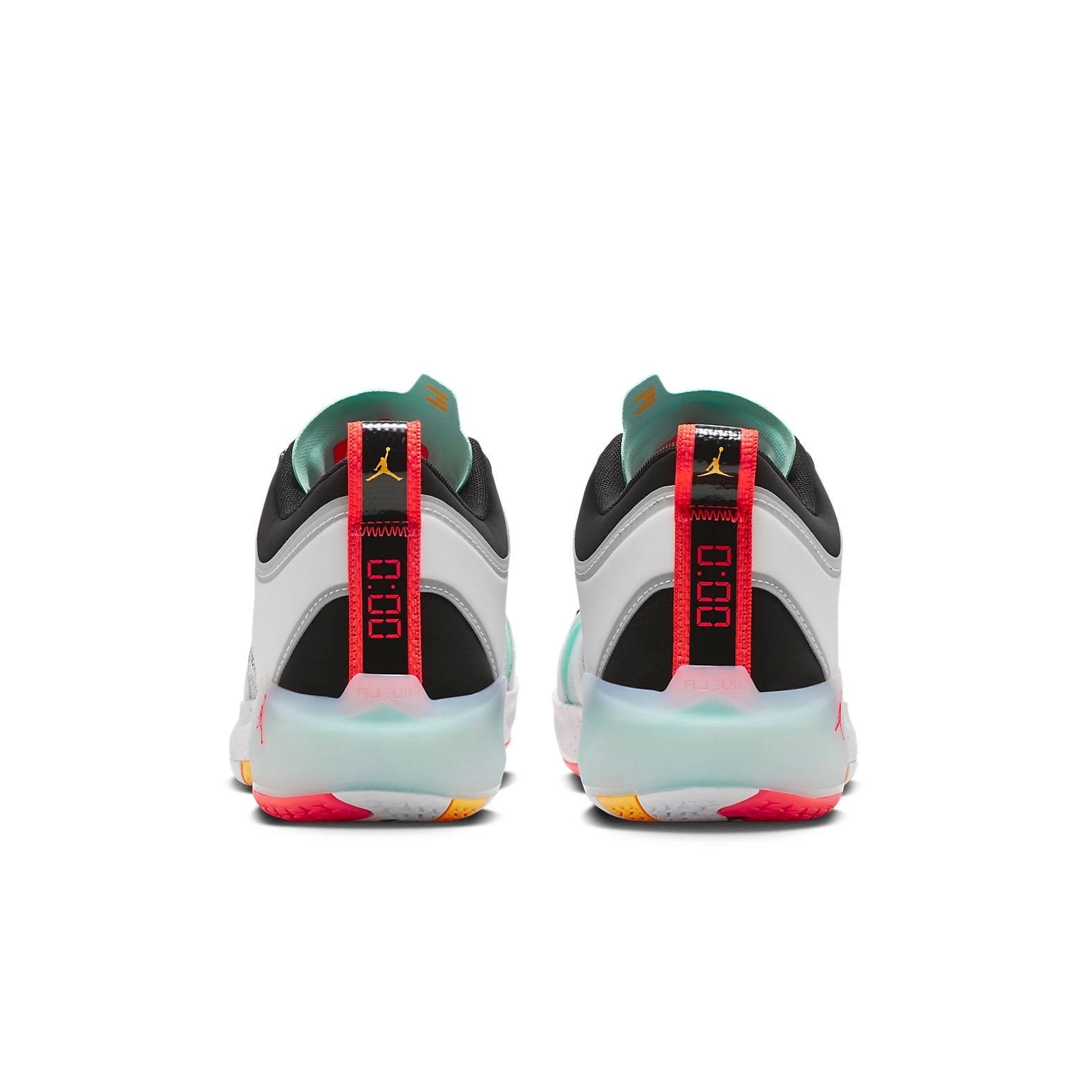 Air Jordan XXXVII low Men main image 3