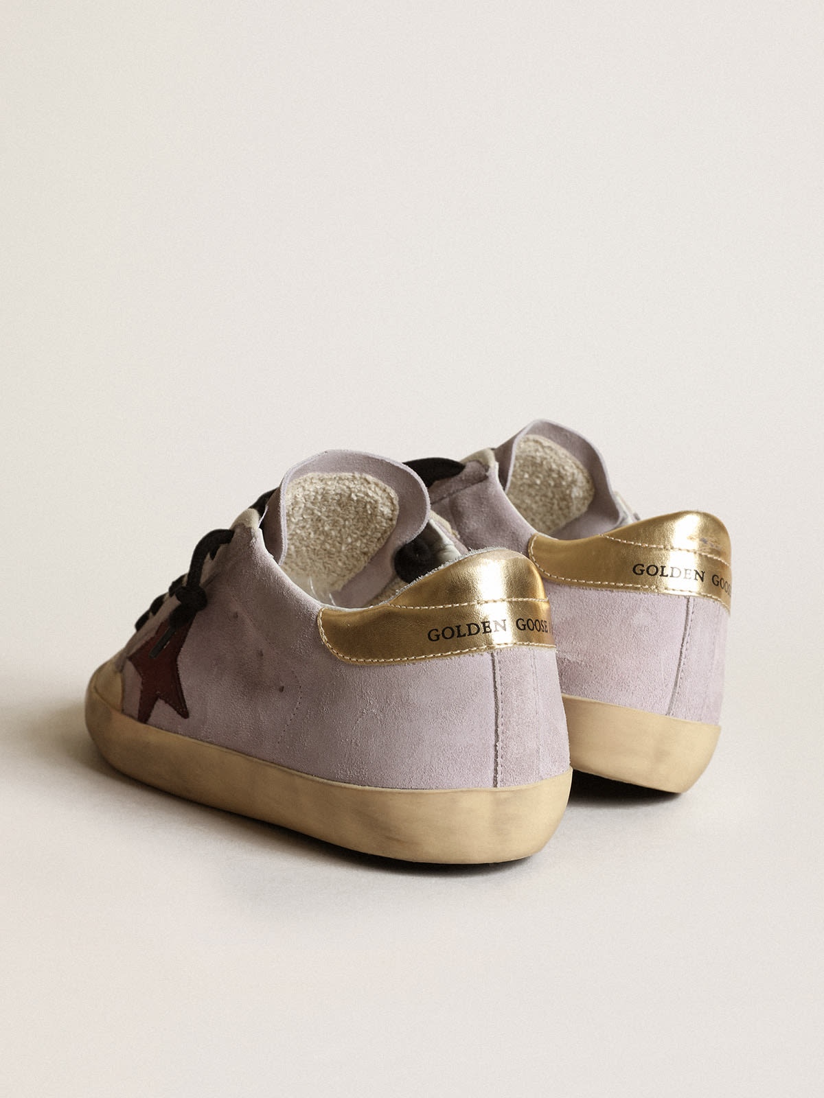Super-Star in lilac suede with a brown star and gold heel tab - 4