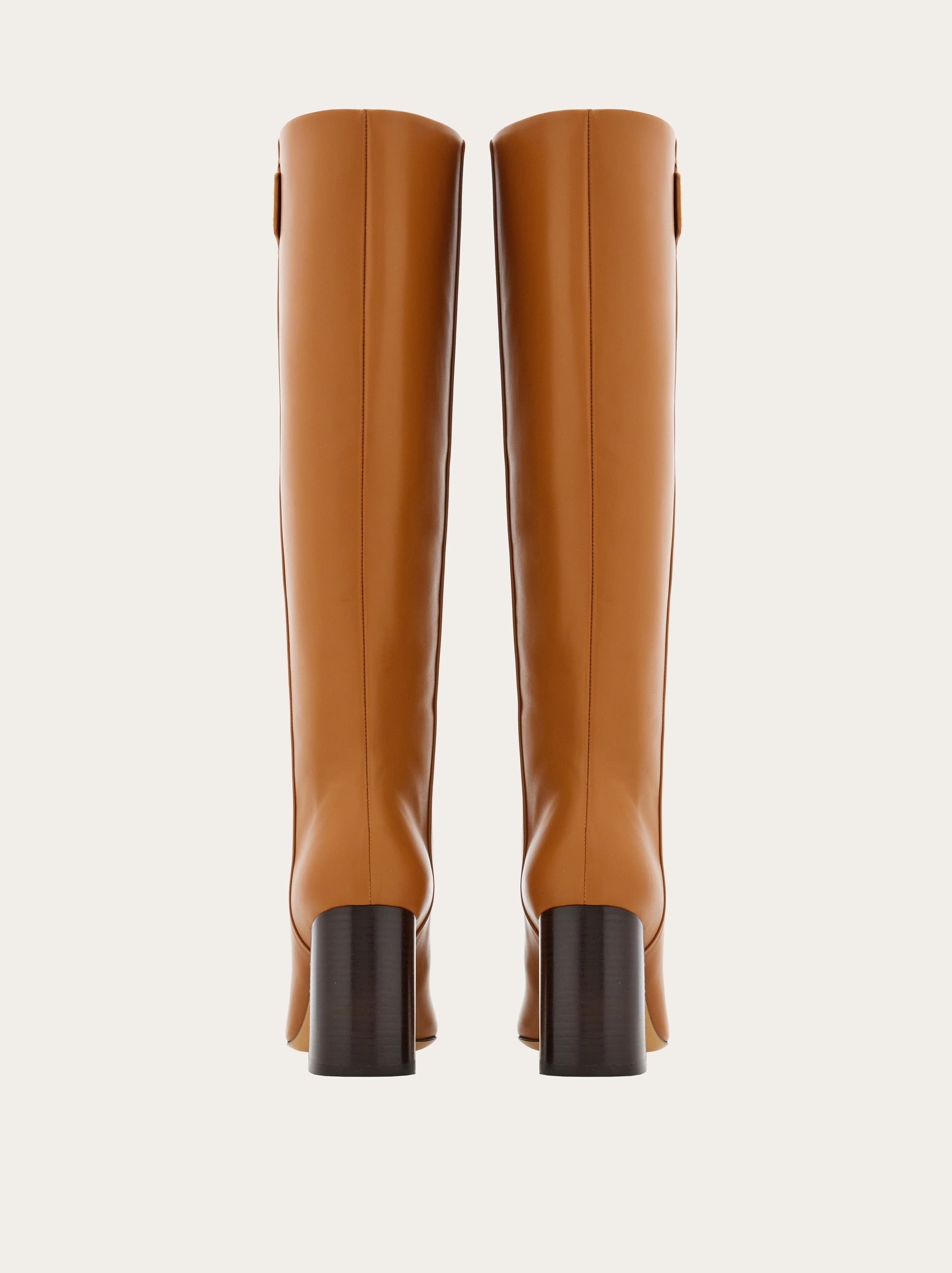 Knee high boot with golden tab - 3