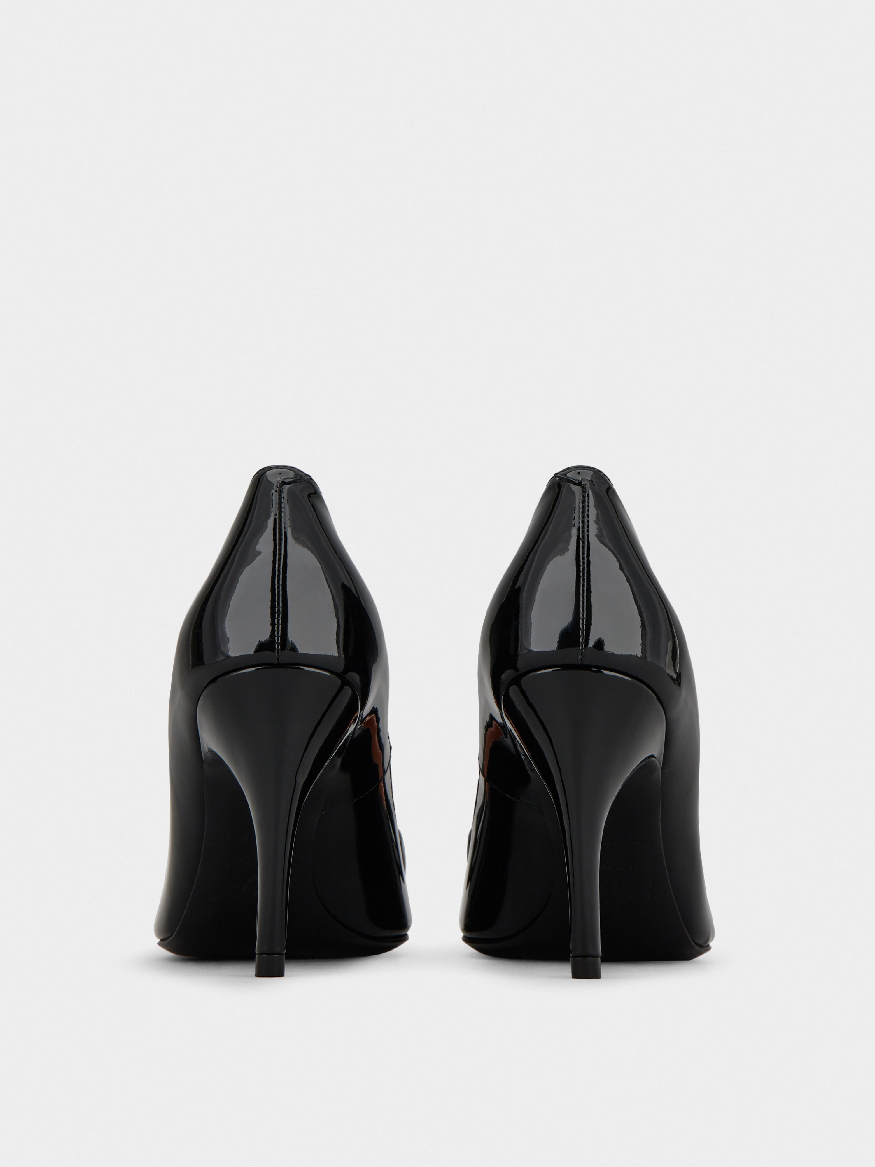 Viv' Choc Lacquered Buckle Pumps in Patent Leather - 5