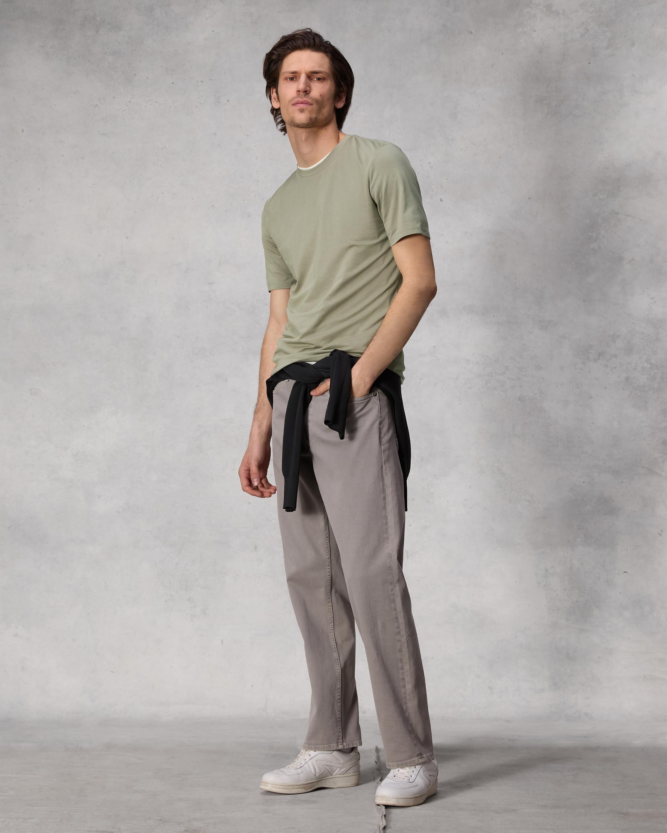 Classic Tech Jersey Tee
Classic Fit - 3