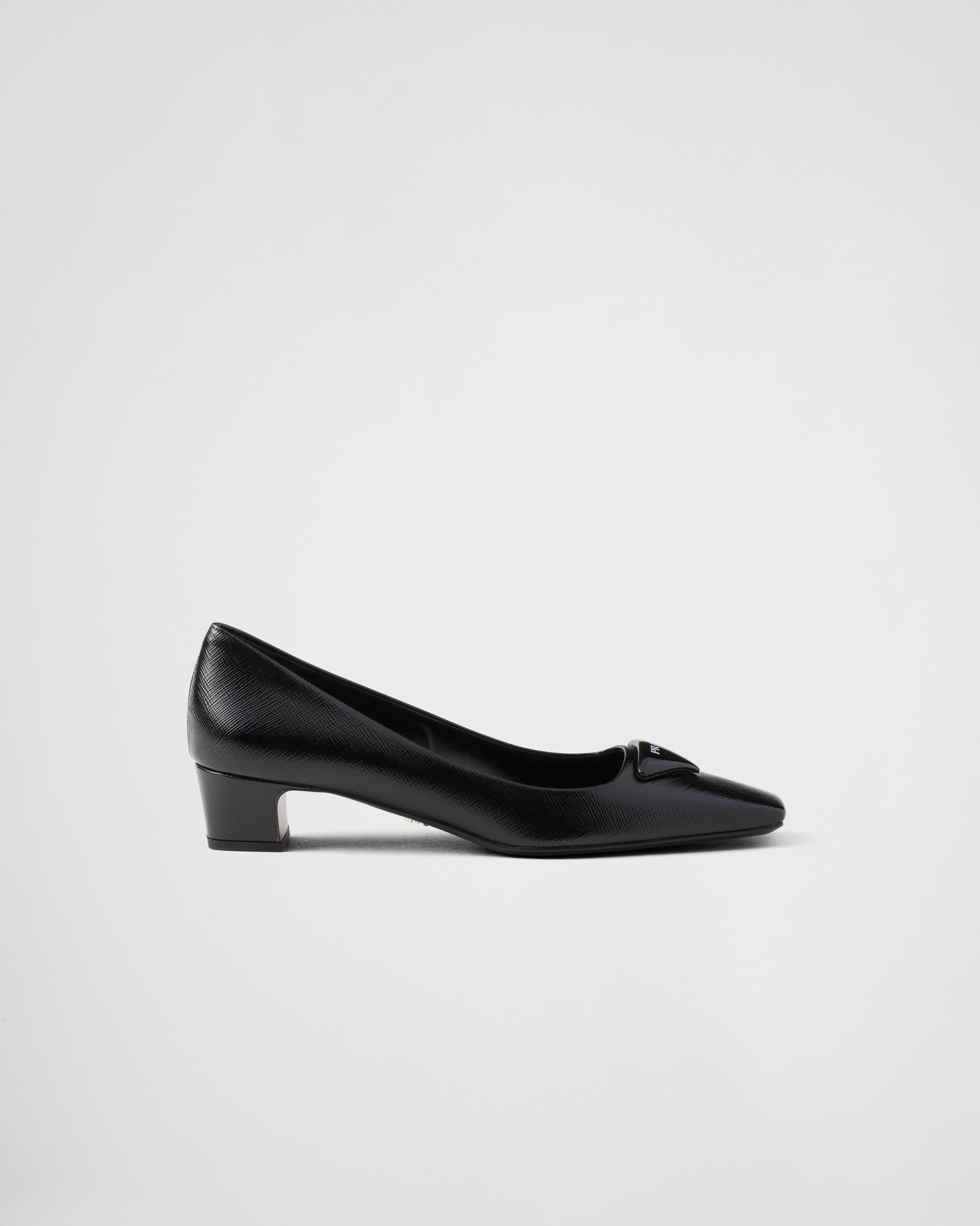 Patent Saffiano leather pumps - 2