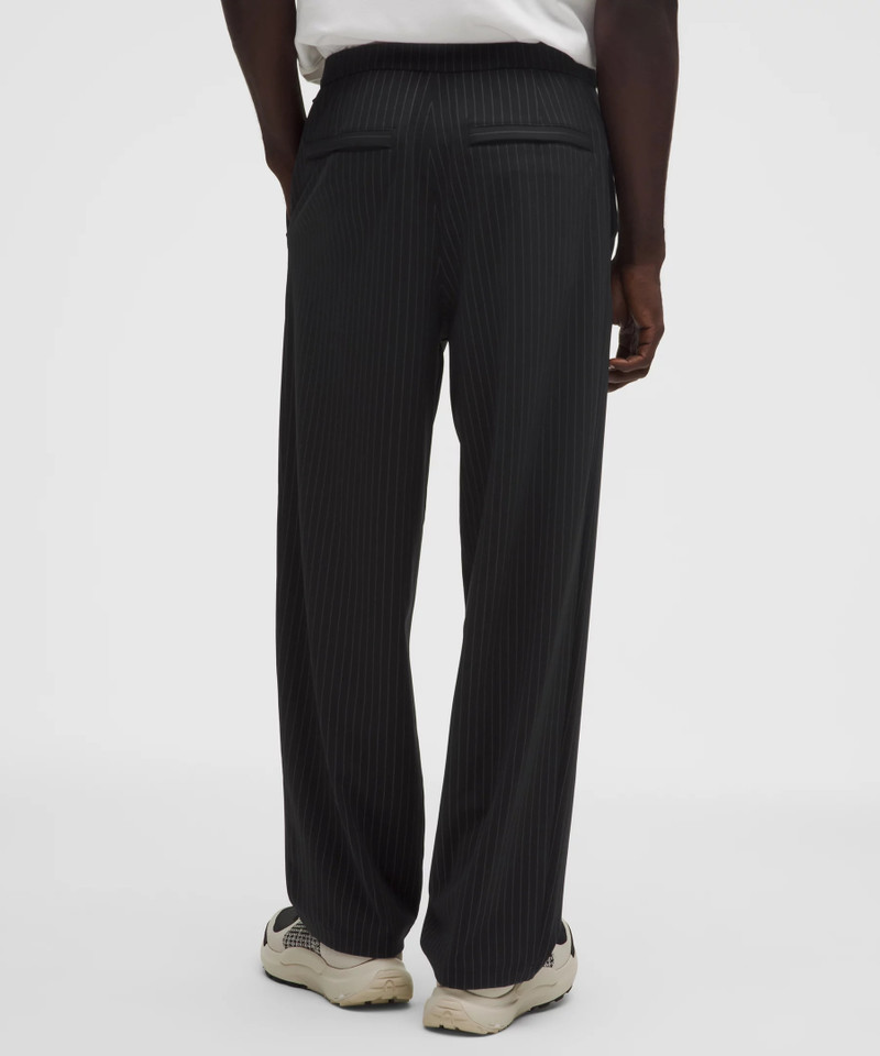 Men's Daydrift Relaxed-Fit Pleated Trouser *Regular 3