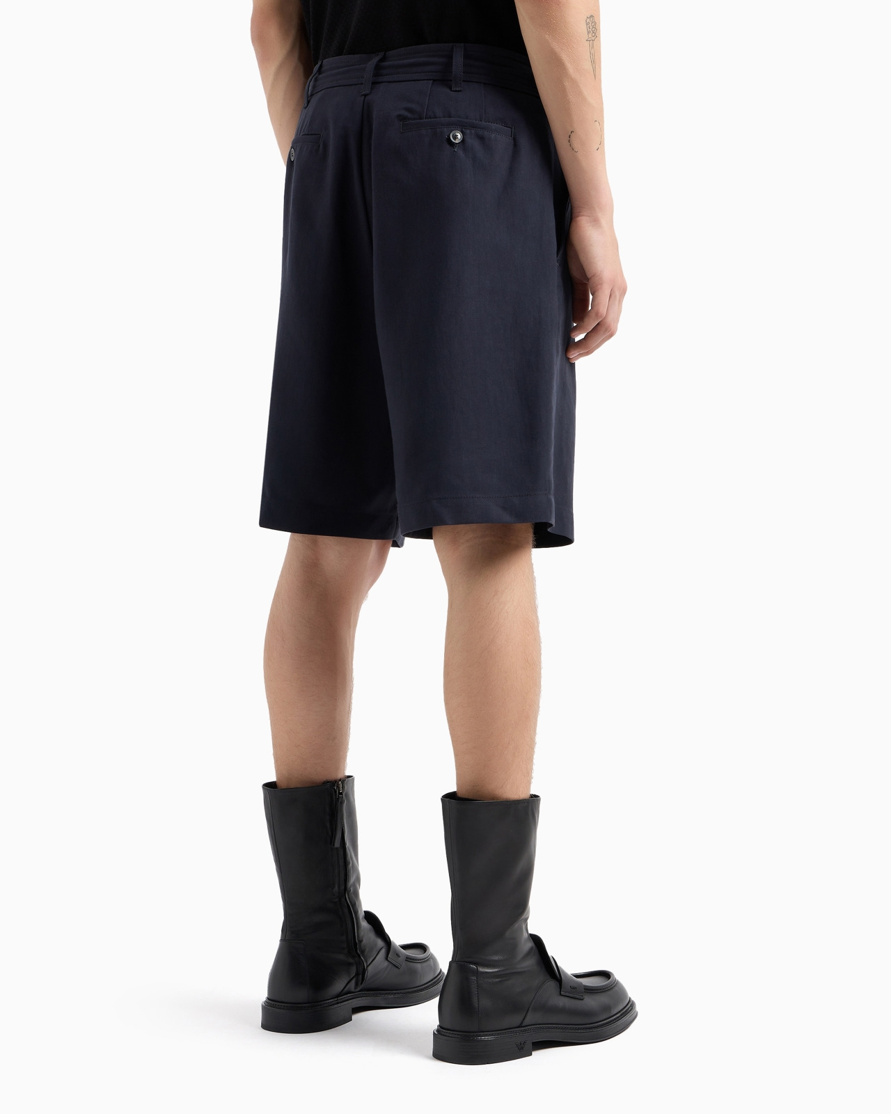 ASV PEACHSKIN LYOCELL BERMUDA SHORTS WITH DARTS AND DRAWSTRING - 3