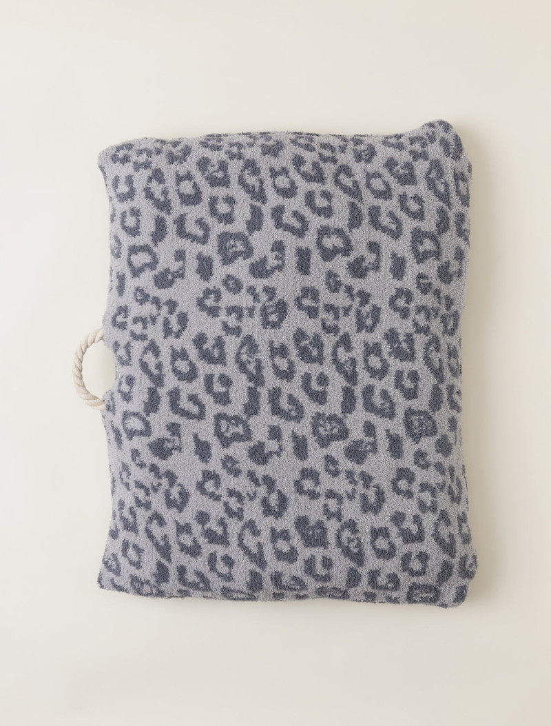 Barefoot Dreams CozyChic® Barefoot in the Wild® Pet Bed outlook