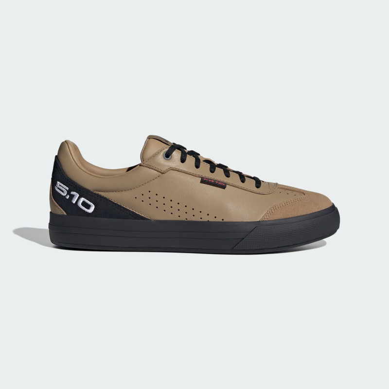 SLEUTH DLX 2 Shoes 1