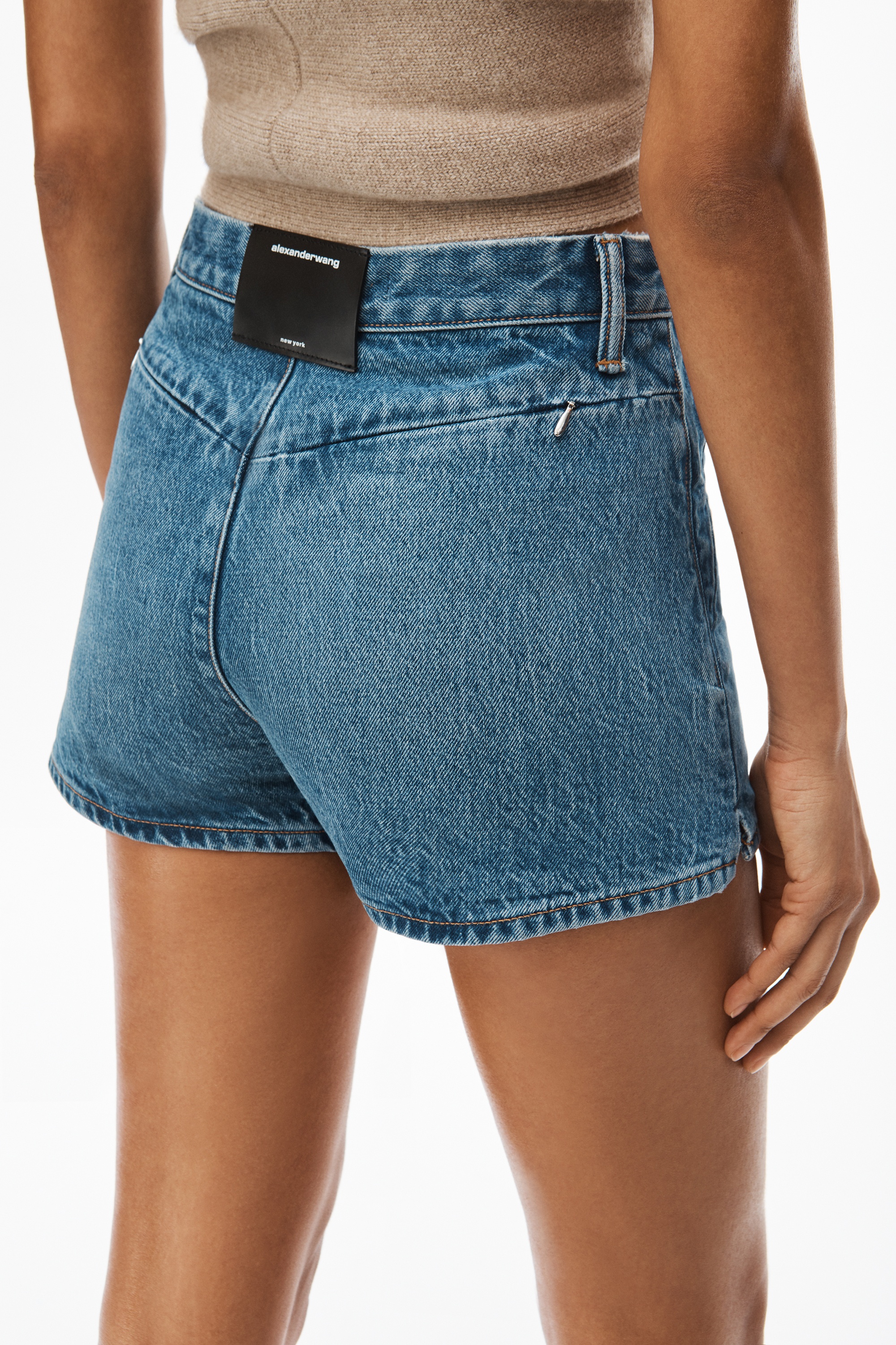 HIGH RISE INVISIBLE ZIP SHORT IN DENIM - 6