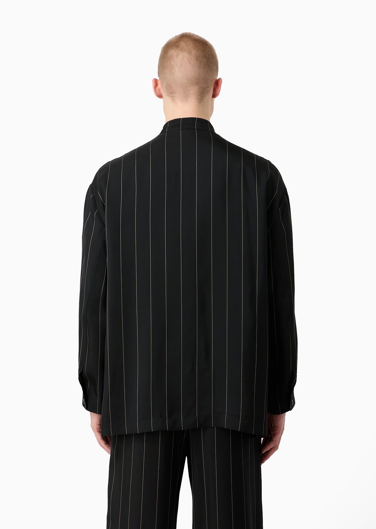 Single-breasted jacket in pinstriped viscose - 3