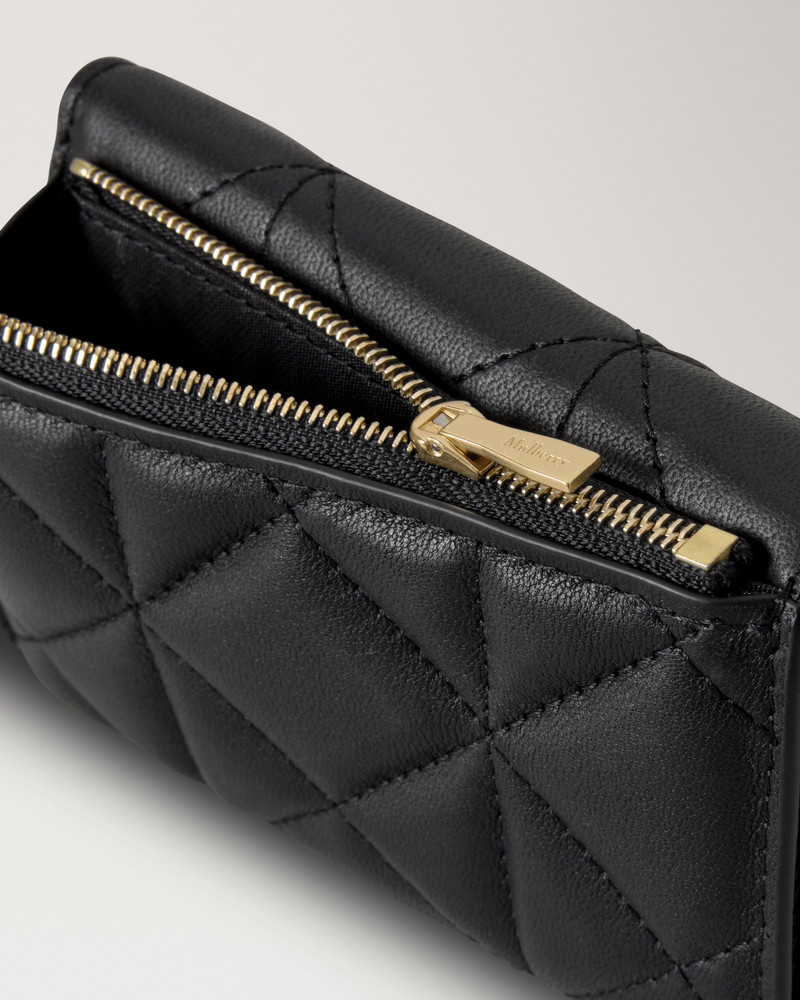 Mulberry Darley Folded Multi-Card Wallet
Black Quilting outlook
