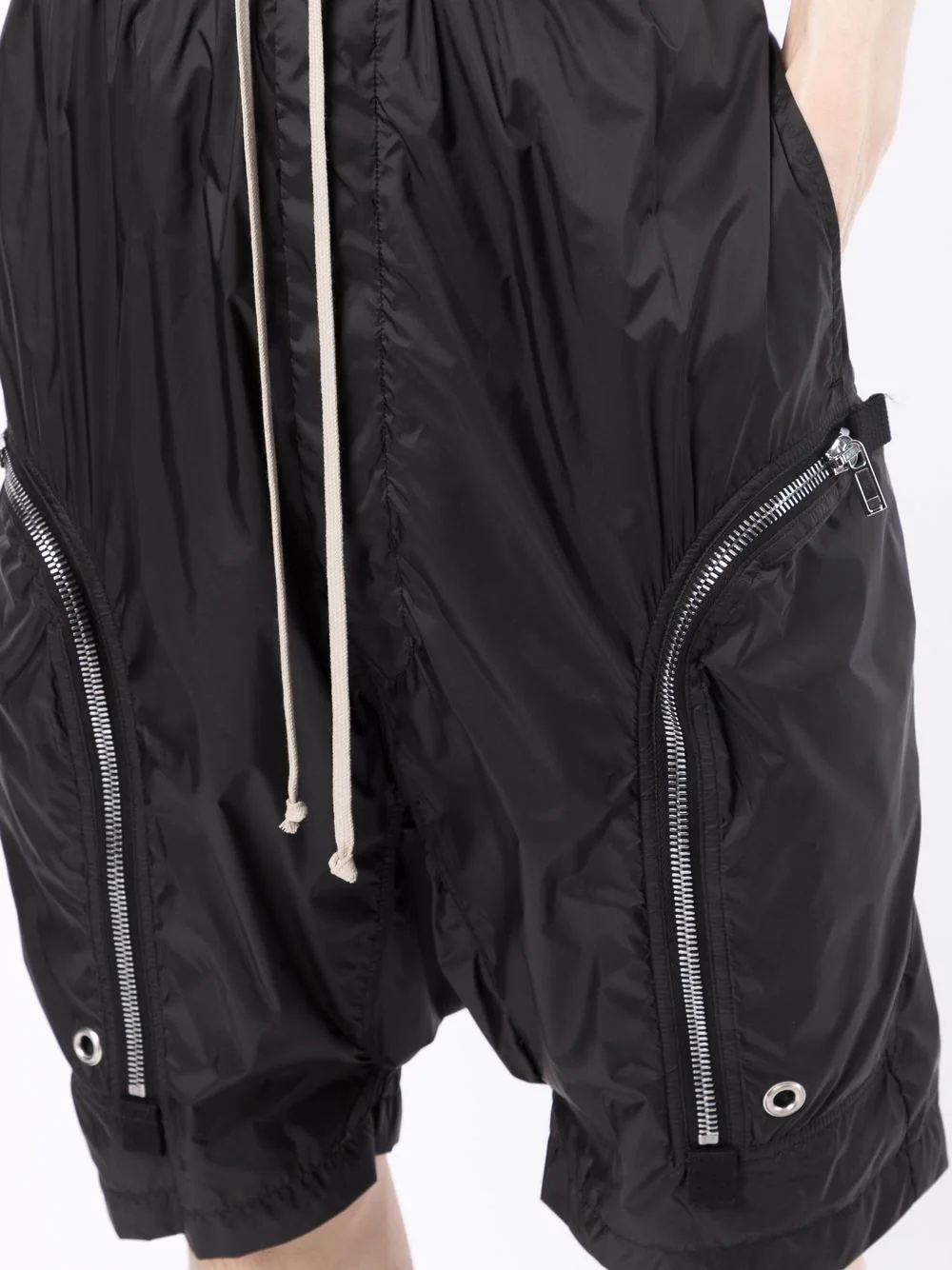 Bauhaus dropped-crotch shorts - 5