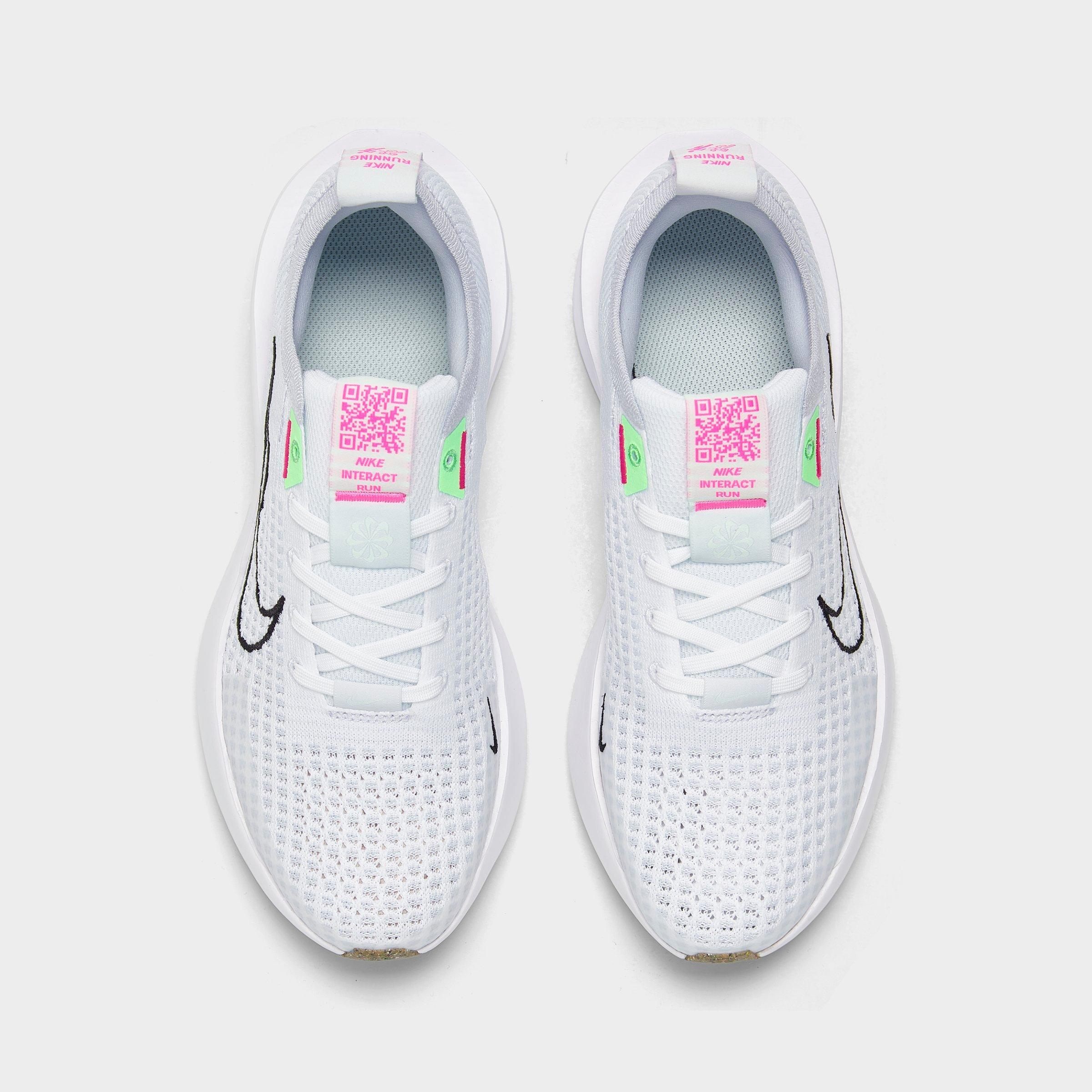 WOMEN'S NIKE INTERACT RUN RUNNING SHOES - 5