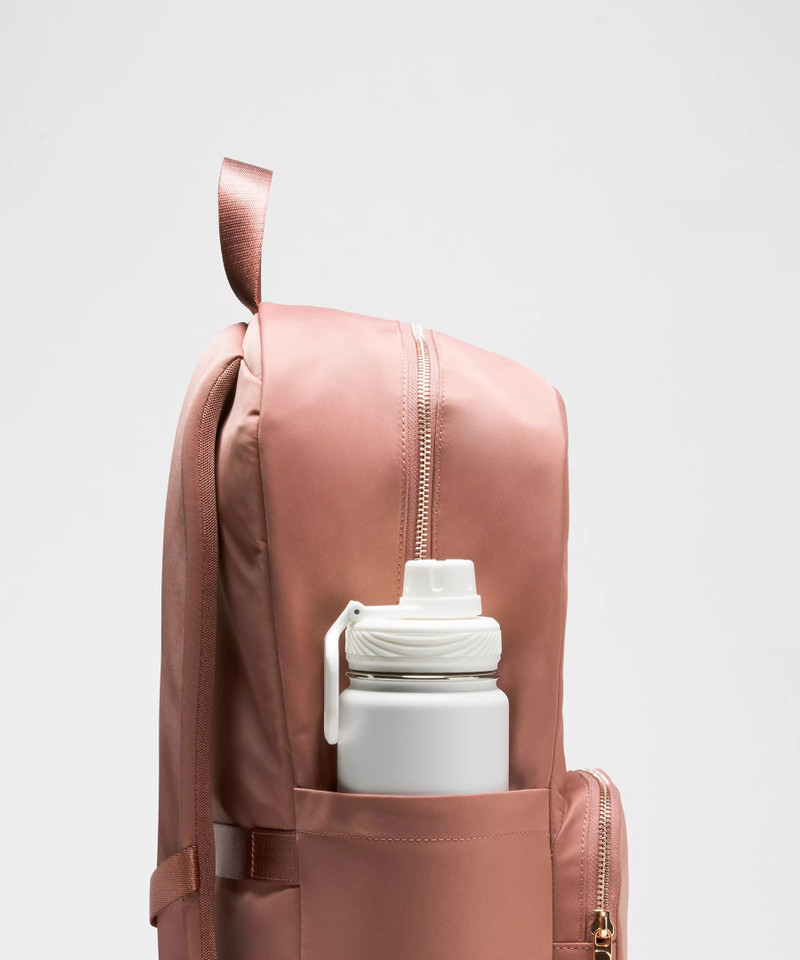 Everywhere Backpack 22L *Metal Hardware 4