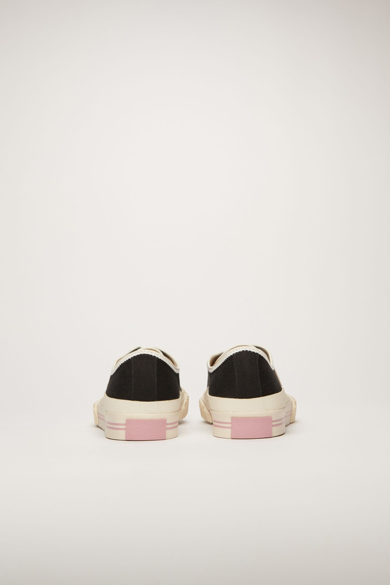 Logo-patch canvas sneakers black 4