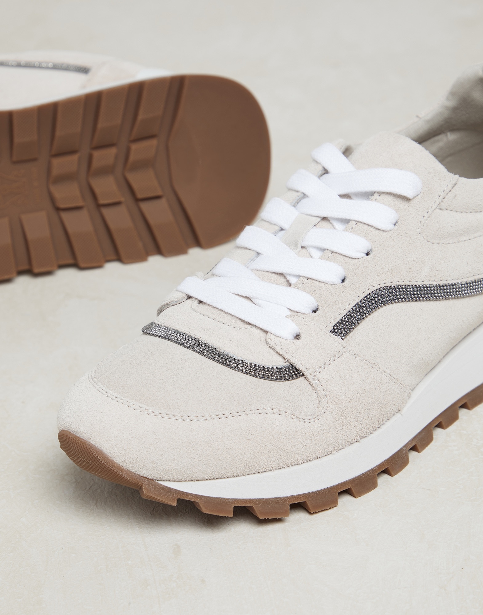 Suede runners with precious contour - 4