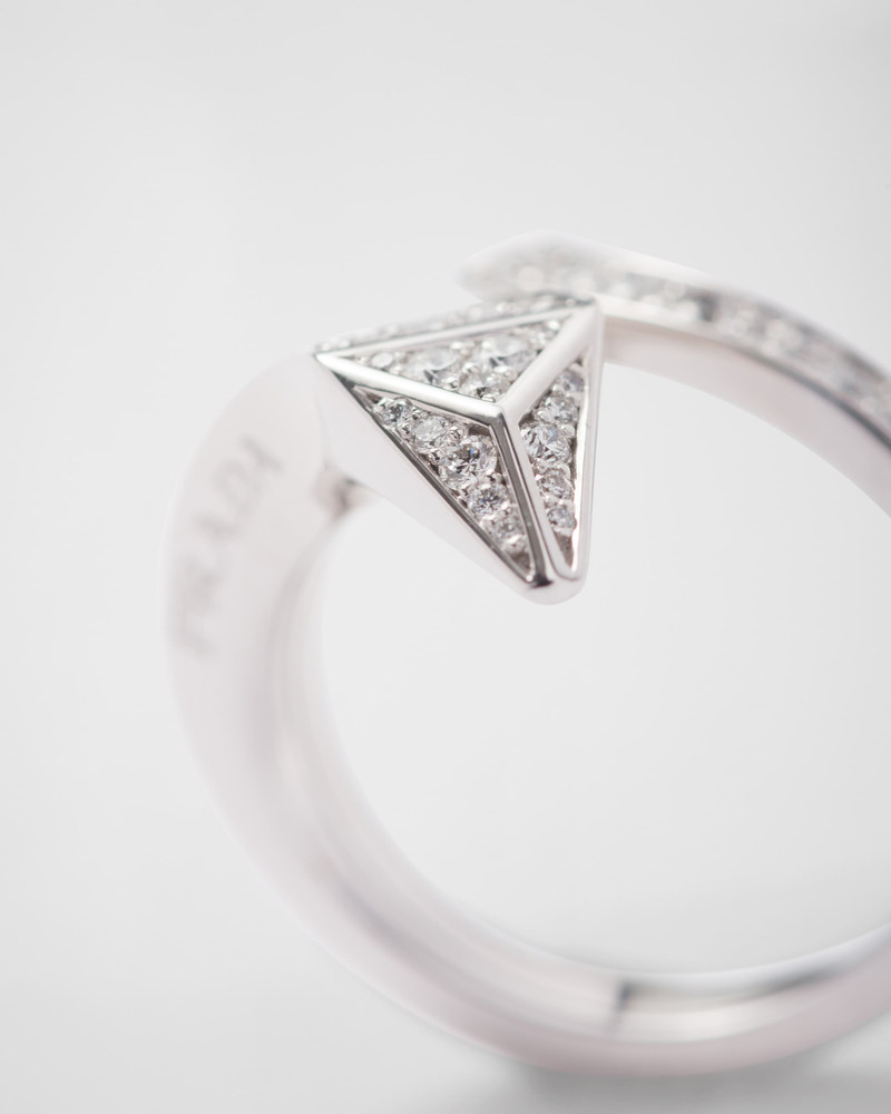 Prada Eternal Gold snake mini ring in white gold and diamonds outlook