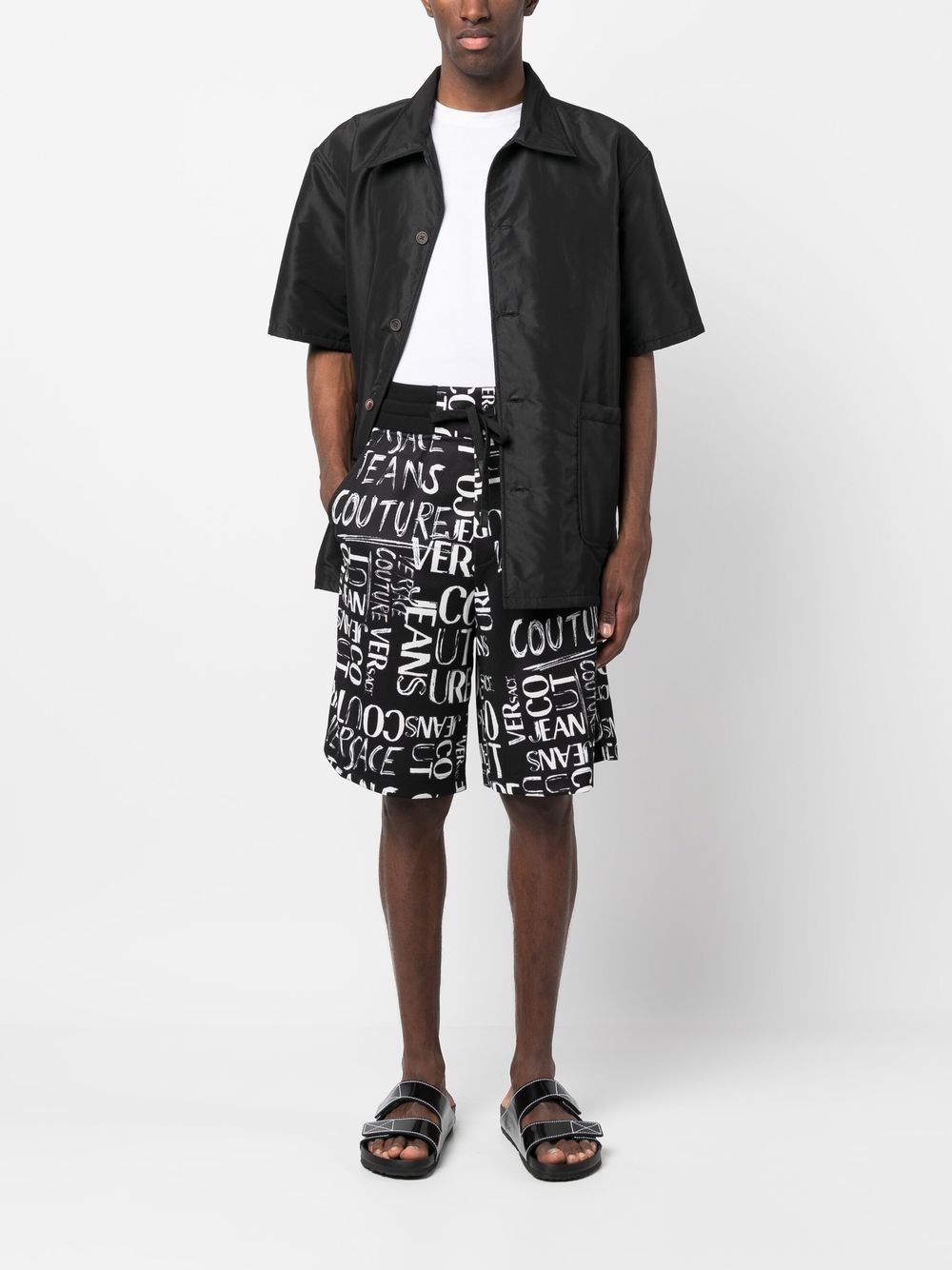 logo-print knee-length shorts - 2