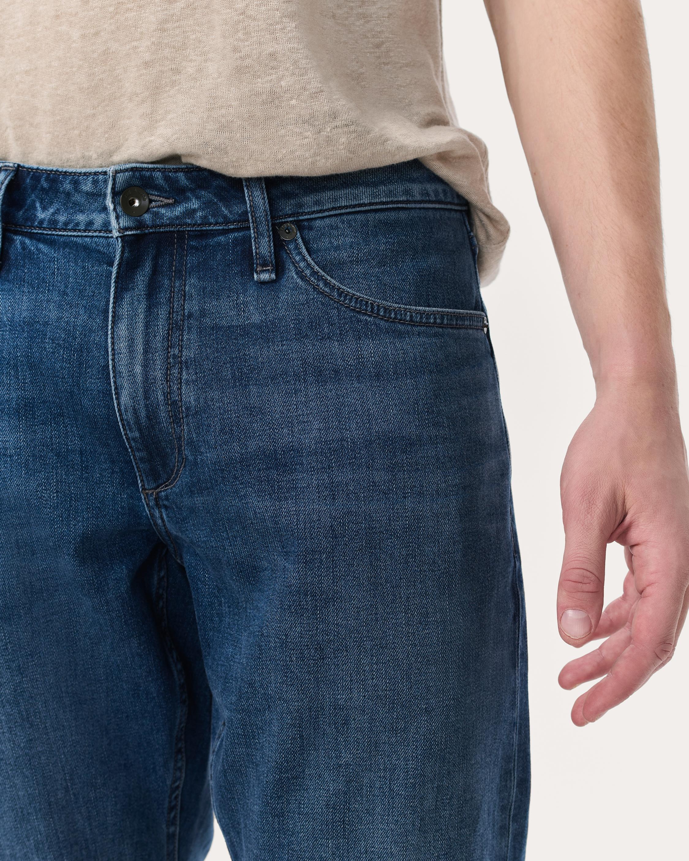 Fit 3 Athletic Jeans
Authentic Stretch in Greenpoint - 4
