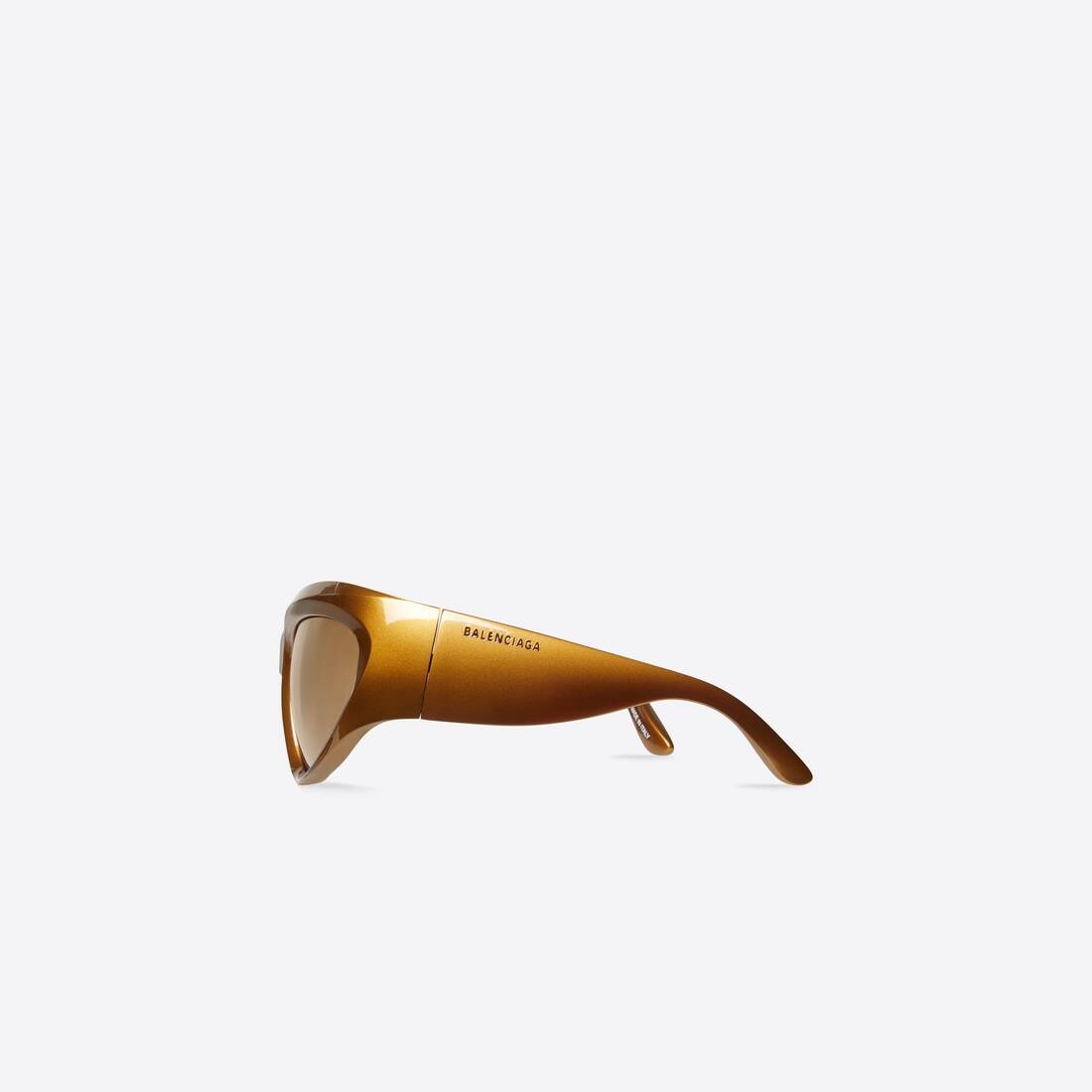 Wrap D-frame Sunglasses in Gold - 2