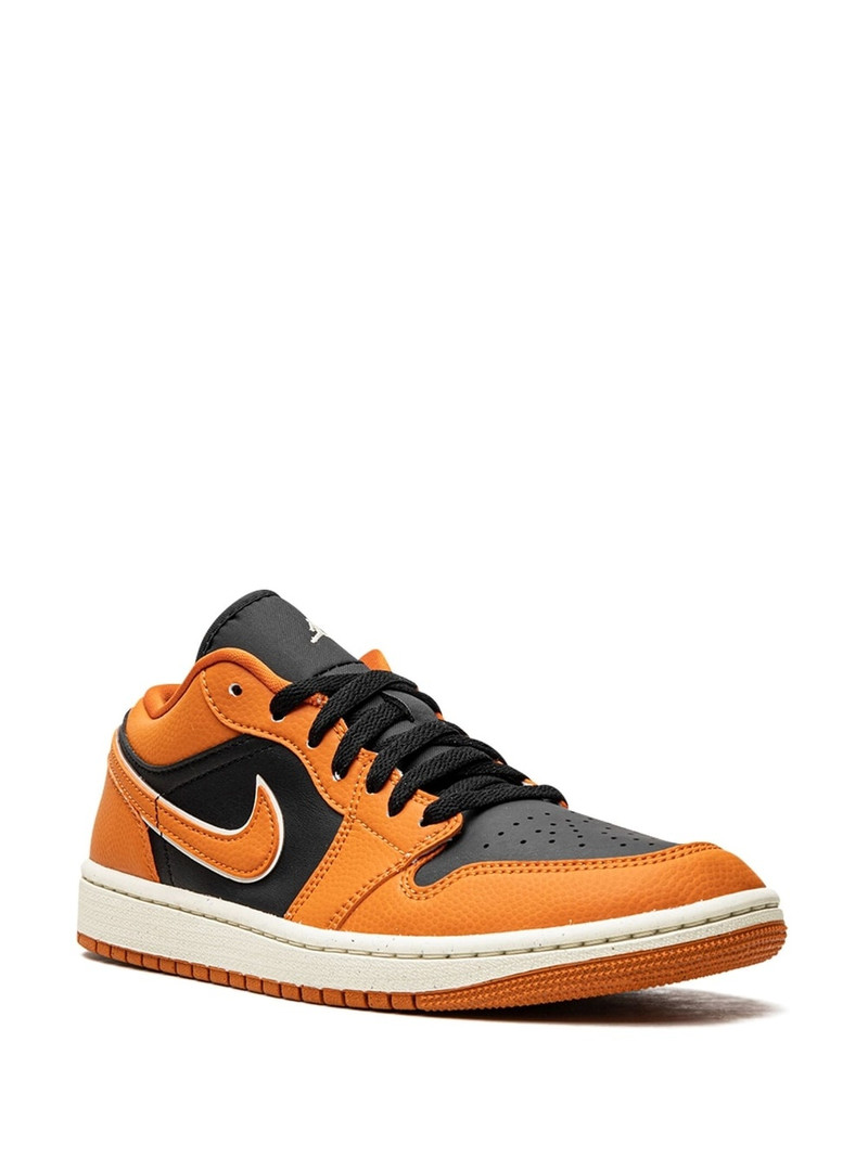 Jordan Air Jordan 1 Low SE sneakers outlook