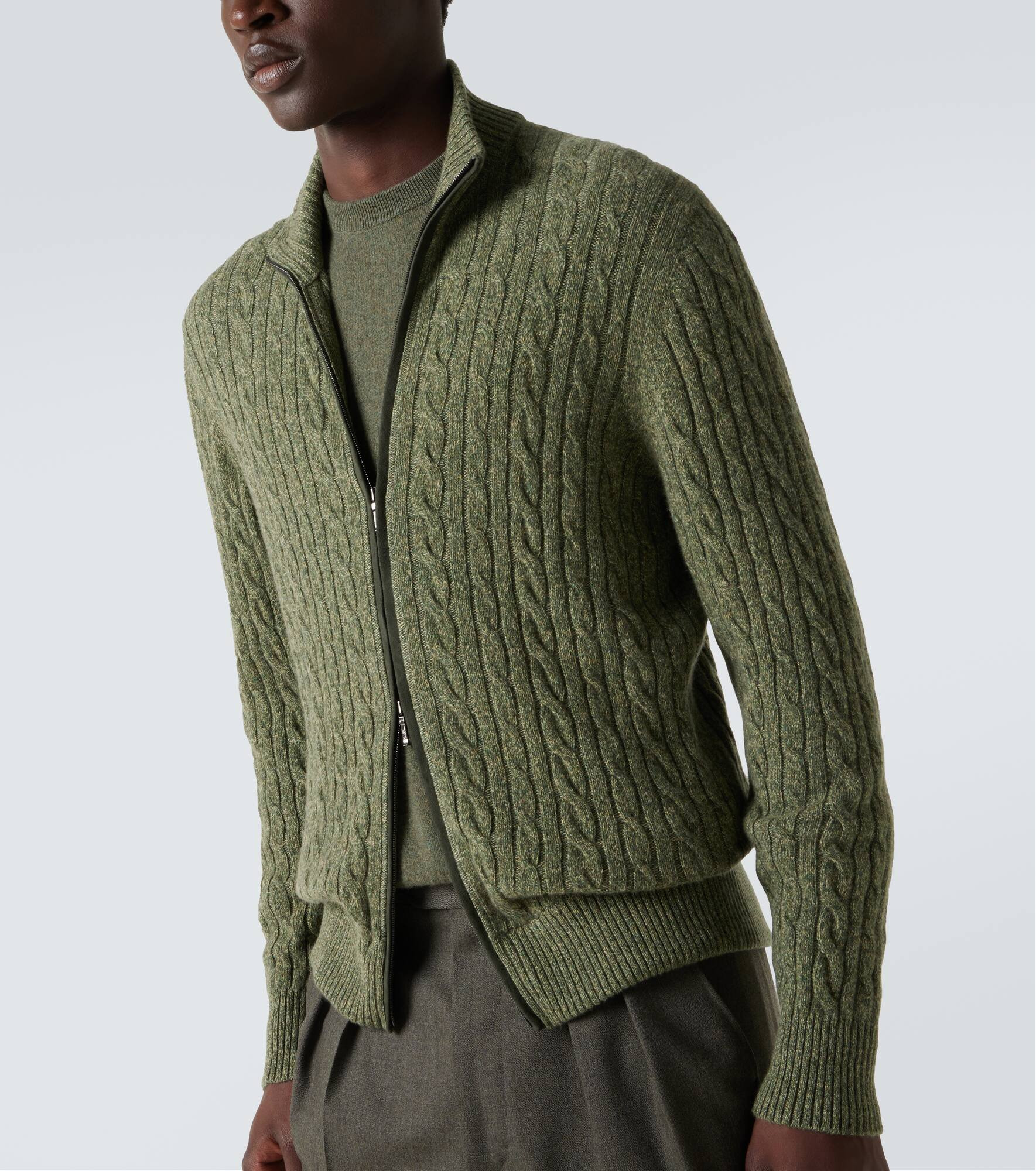 Cable-knit cashmere zip-up sweater - 5