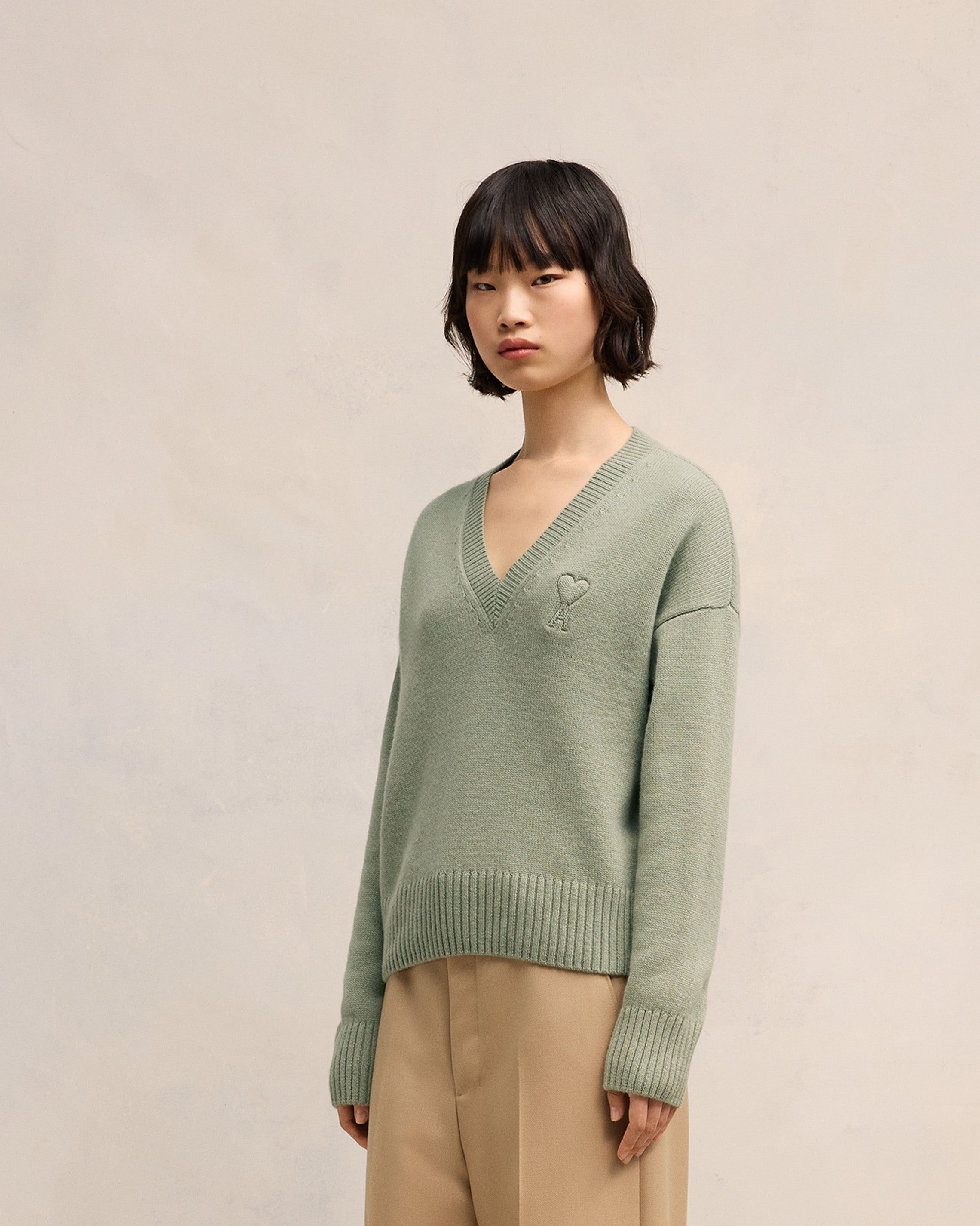 EMBOSSED AMI DE COEUR V NECK SWEATER - 6
