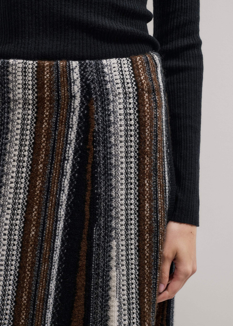 Textured Stitch Skirt 7
