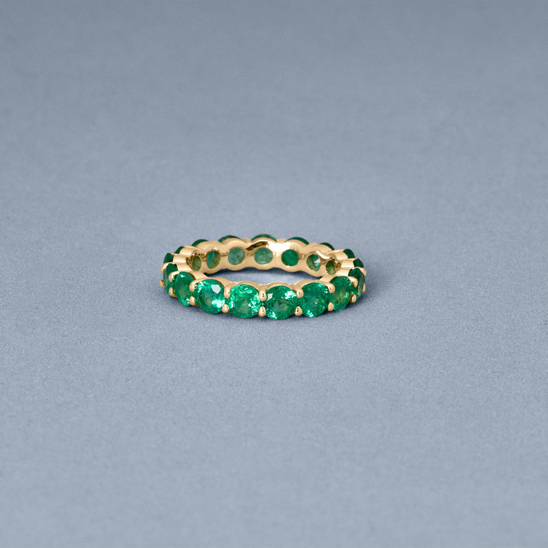 Emerald Luxe Eternity Band 4