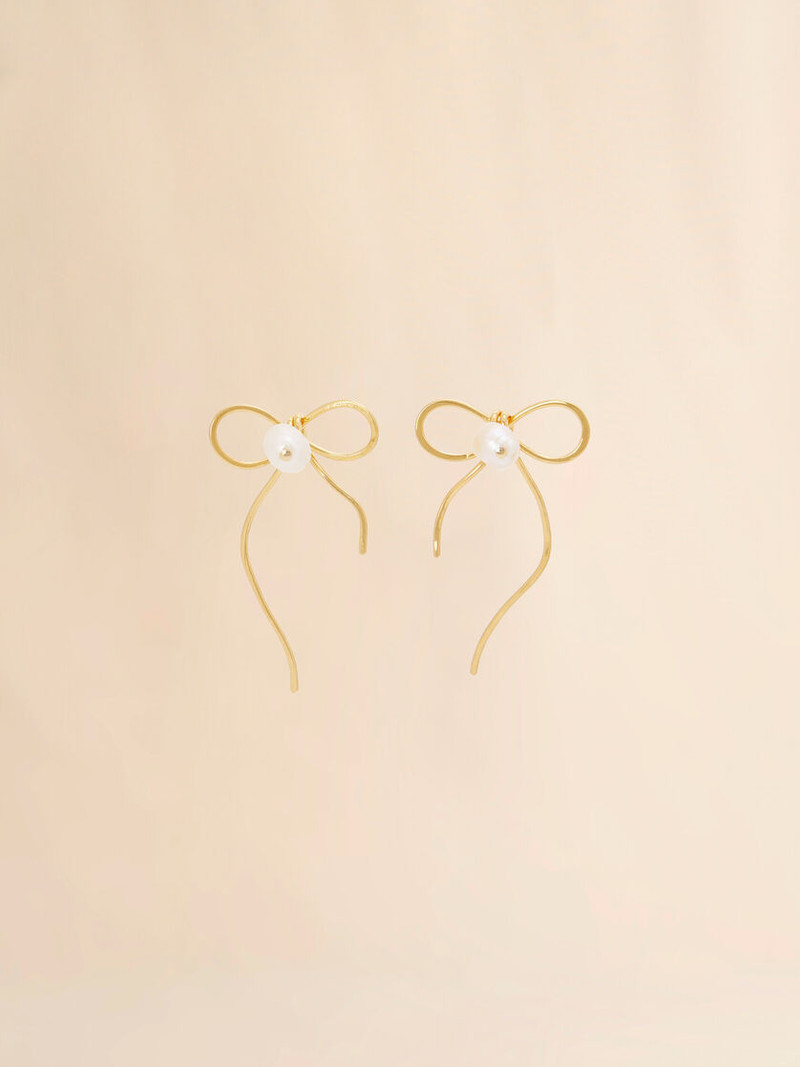 GOLDEN BOW STUD EARRINGS 3