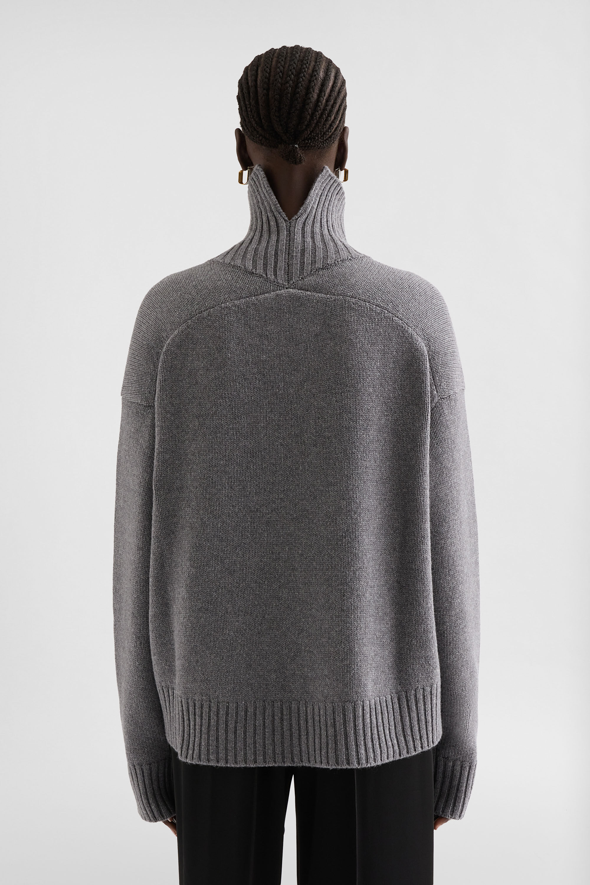 Cashmere Blend High-Neck Sweater - 6
