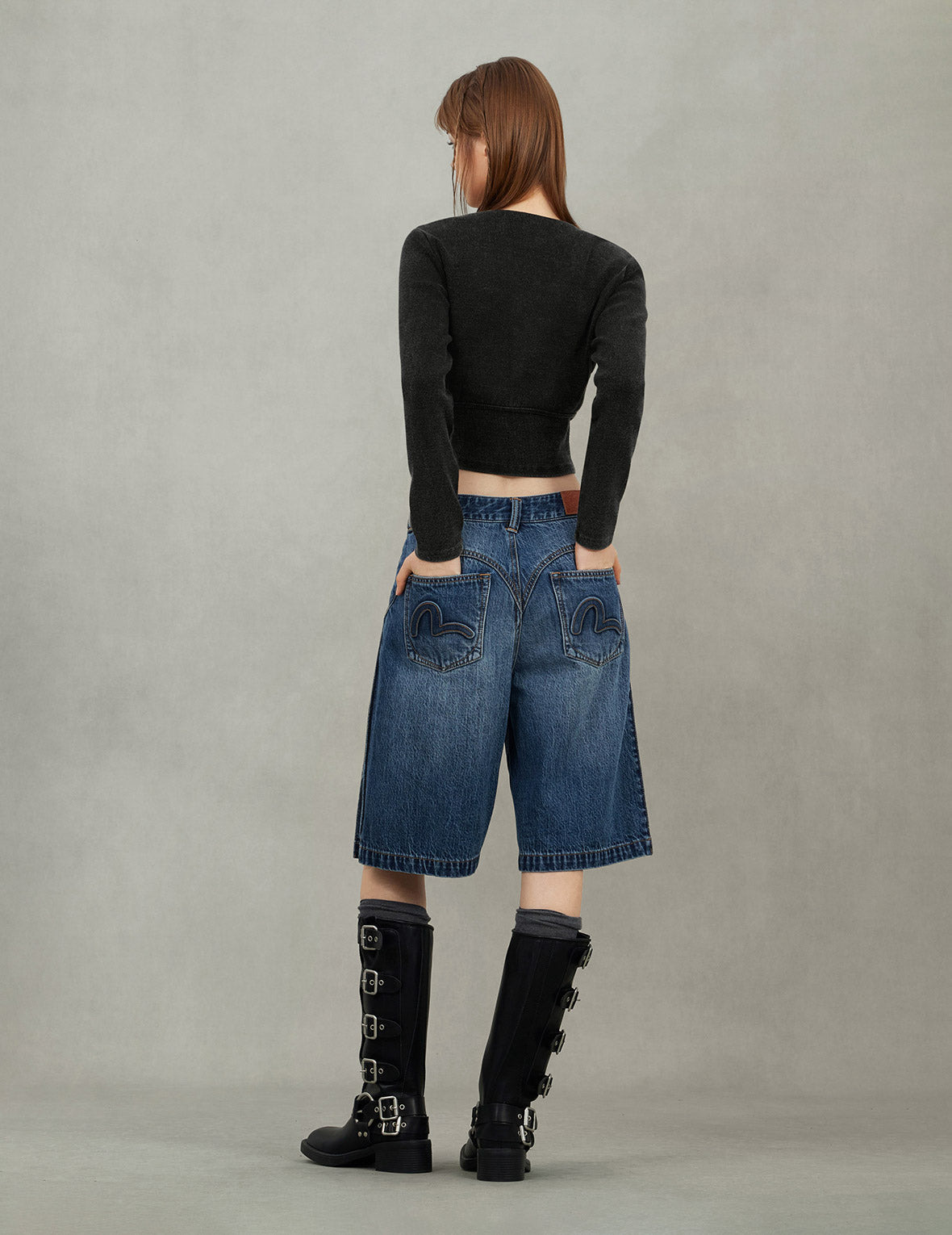 Seagull Embossed Fashion Fit Pleated Denim Shorts - 6