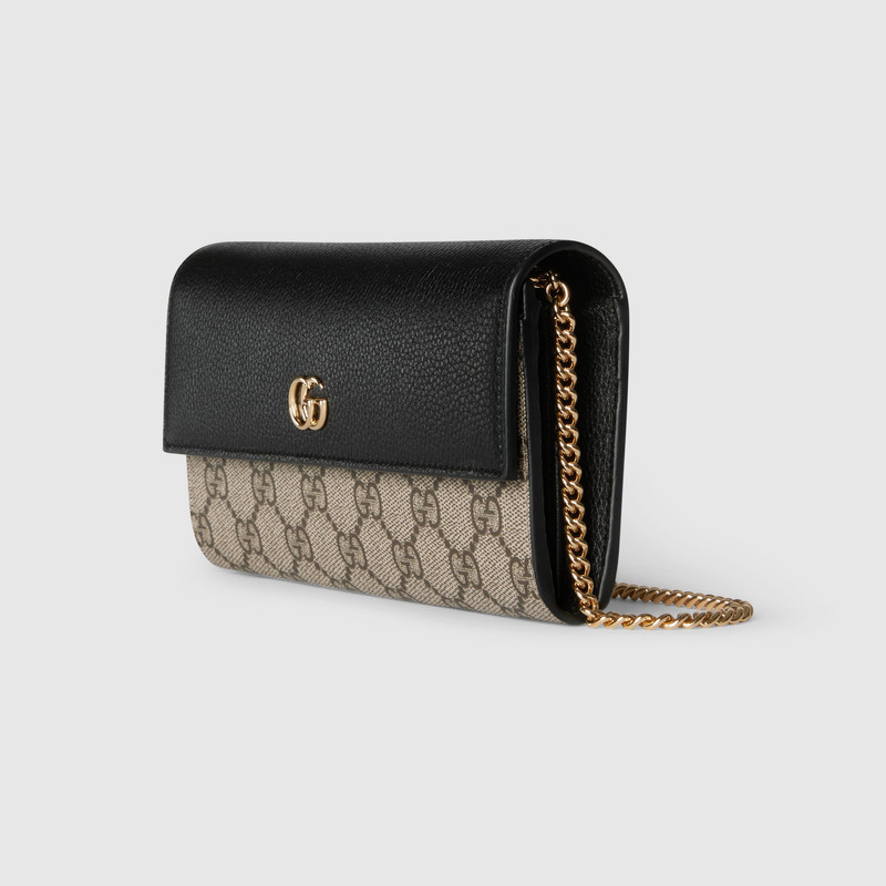 GUCCI GG Marmont bi-color wallet on chain outlook