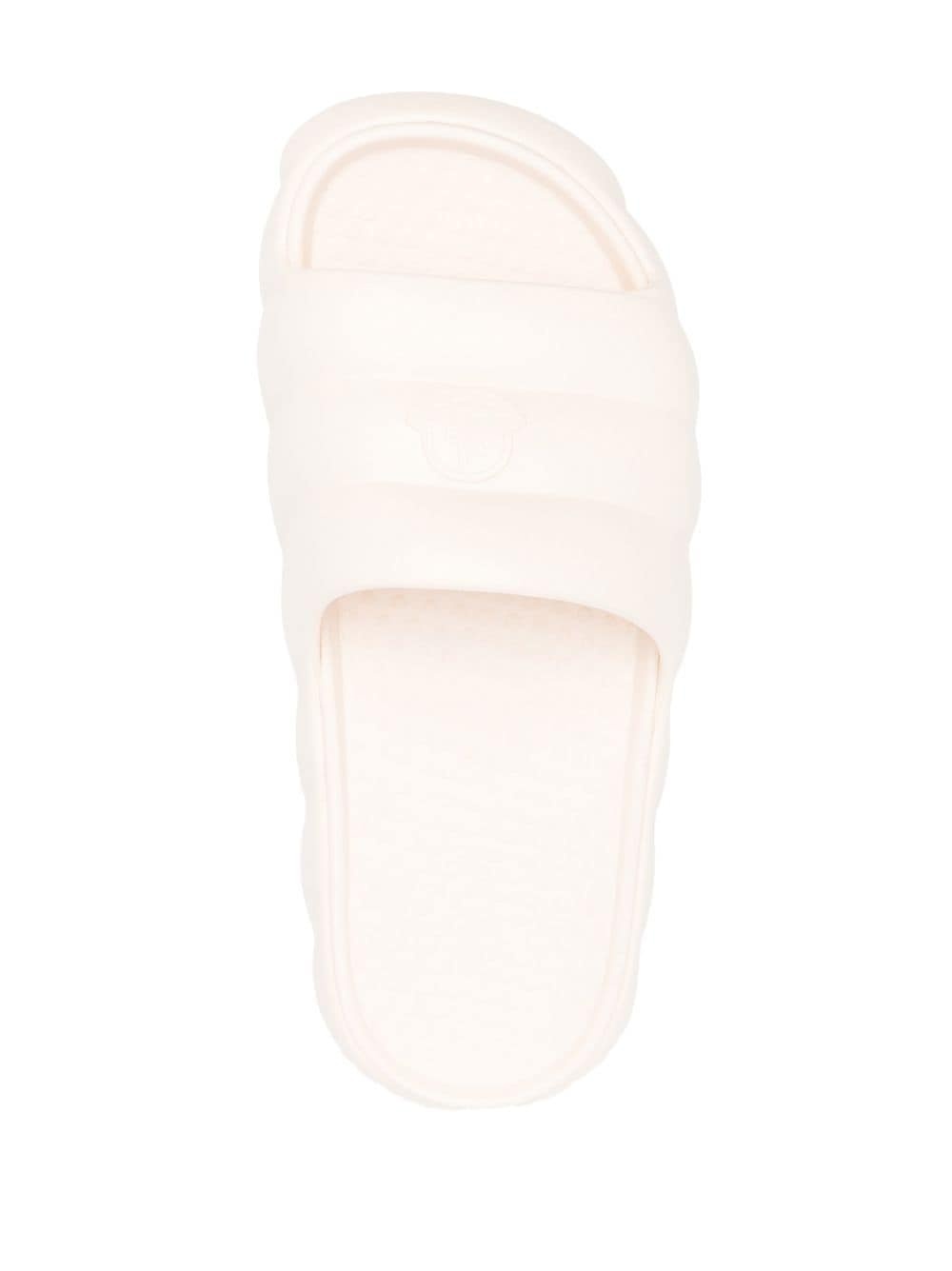 Lilo quilted slides - 4