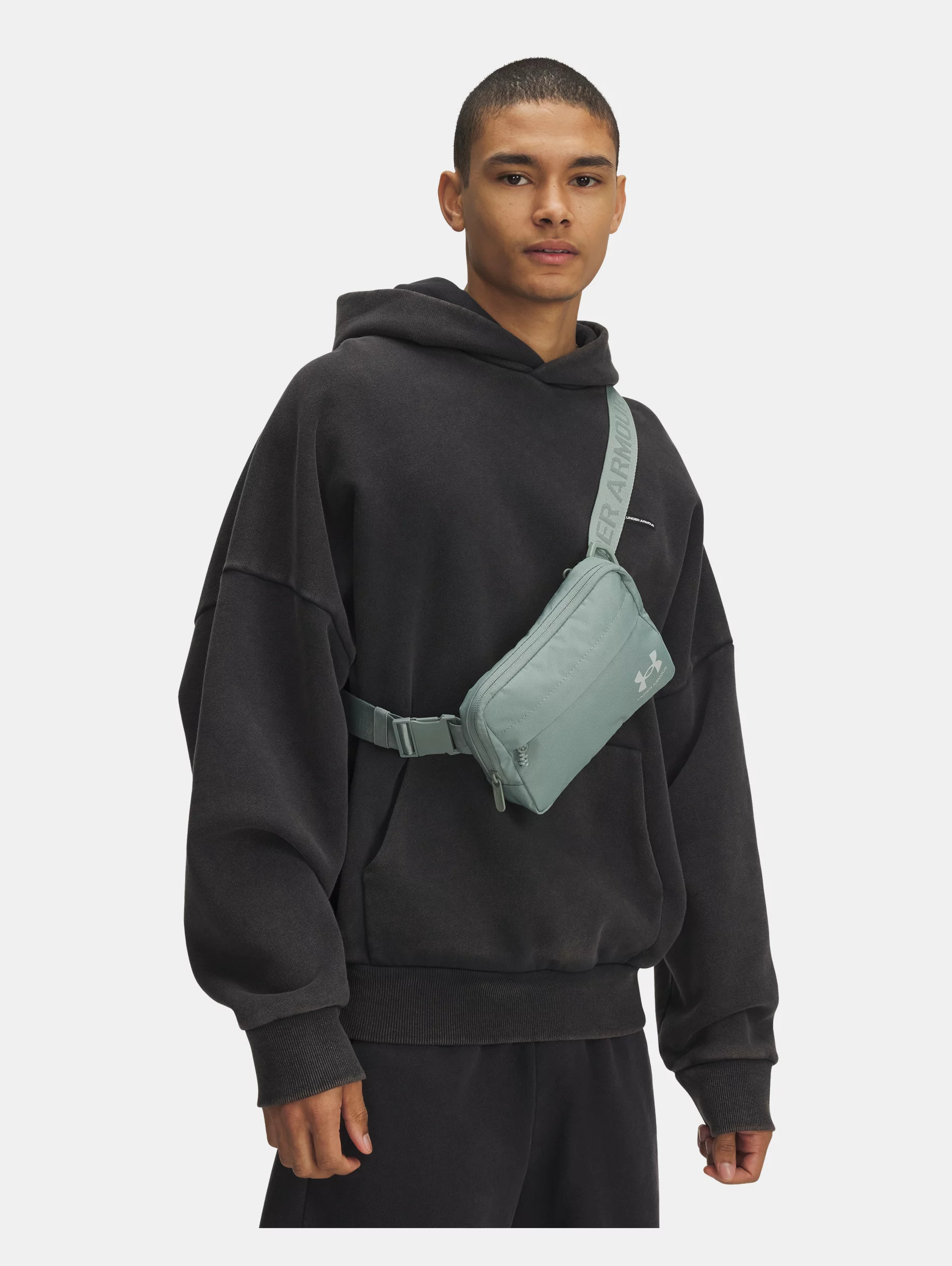 UA Essential Waist Bag Crossbody - 4