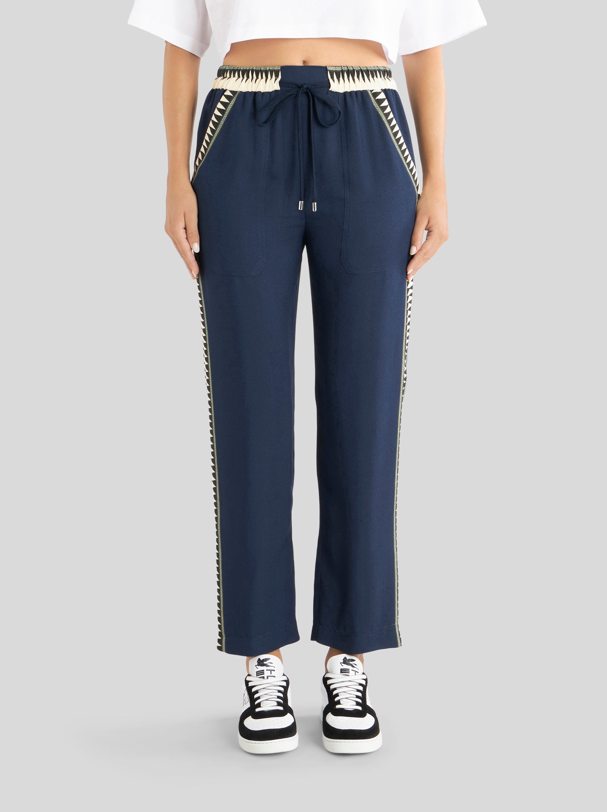 JOGGING TROUSERS WITH GEOMETRIC DETAILS - 2