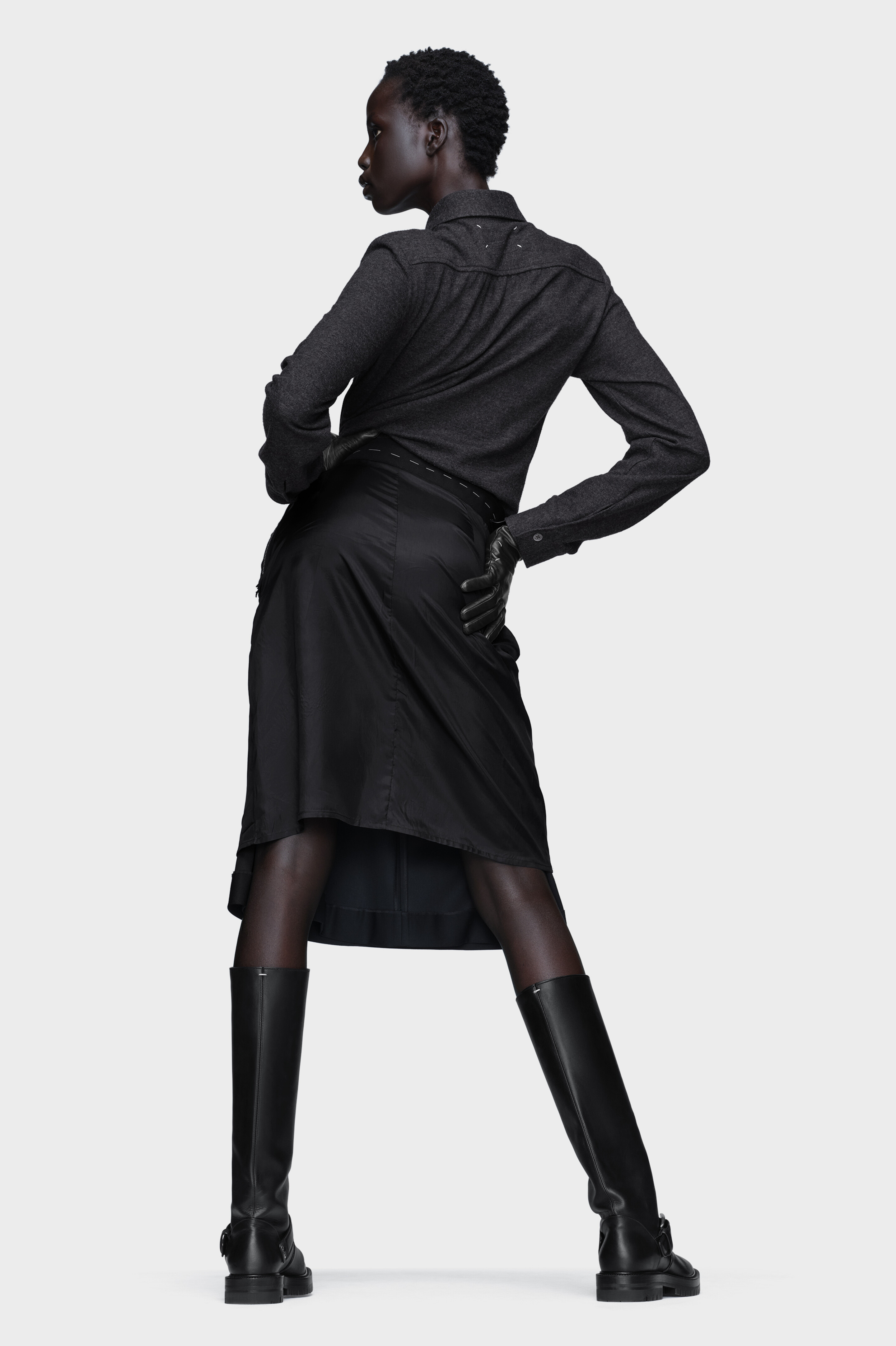 Long-sleeved dress - 4
