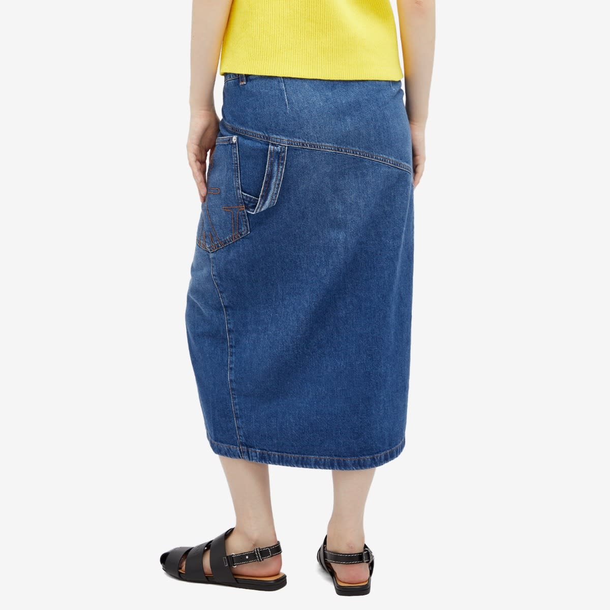 【送料&関税込】J.W. Anderson Twisted Midi Skirt JW Anderson Twisted Midi Skirt - Bubblegum – The Frankie Shop