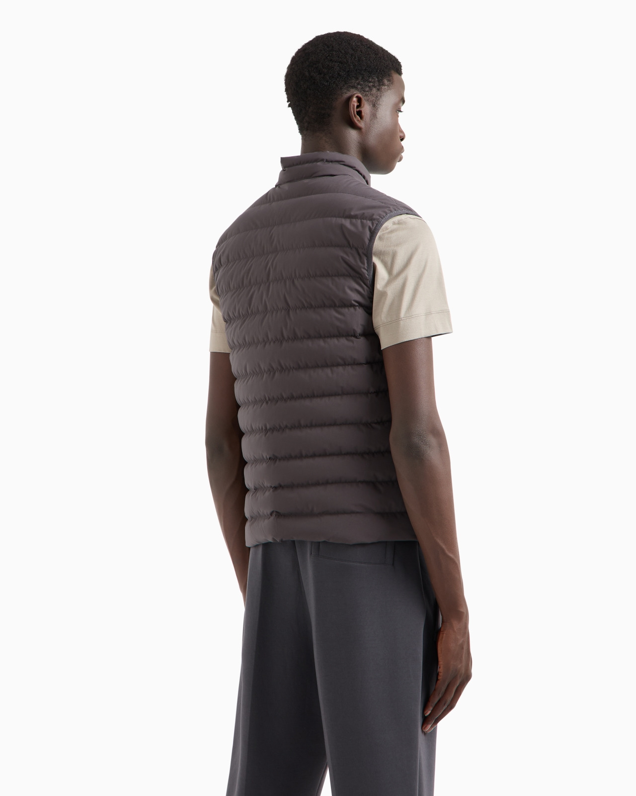 Sleeveless full-zip down jacket in quilted nylon with eagle logo patch - 3