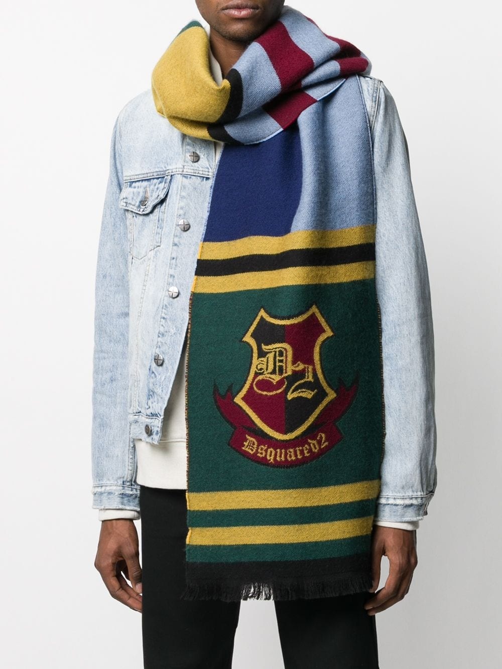 crest-jacquard oversized scarf - 2