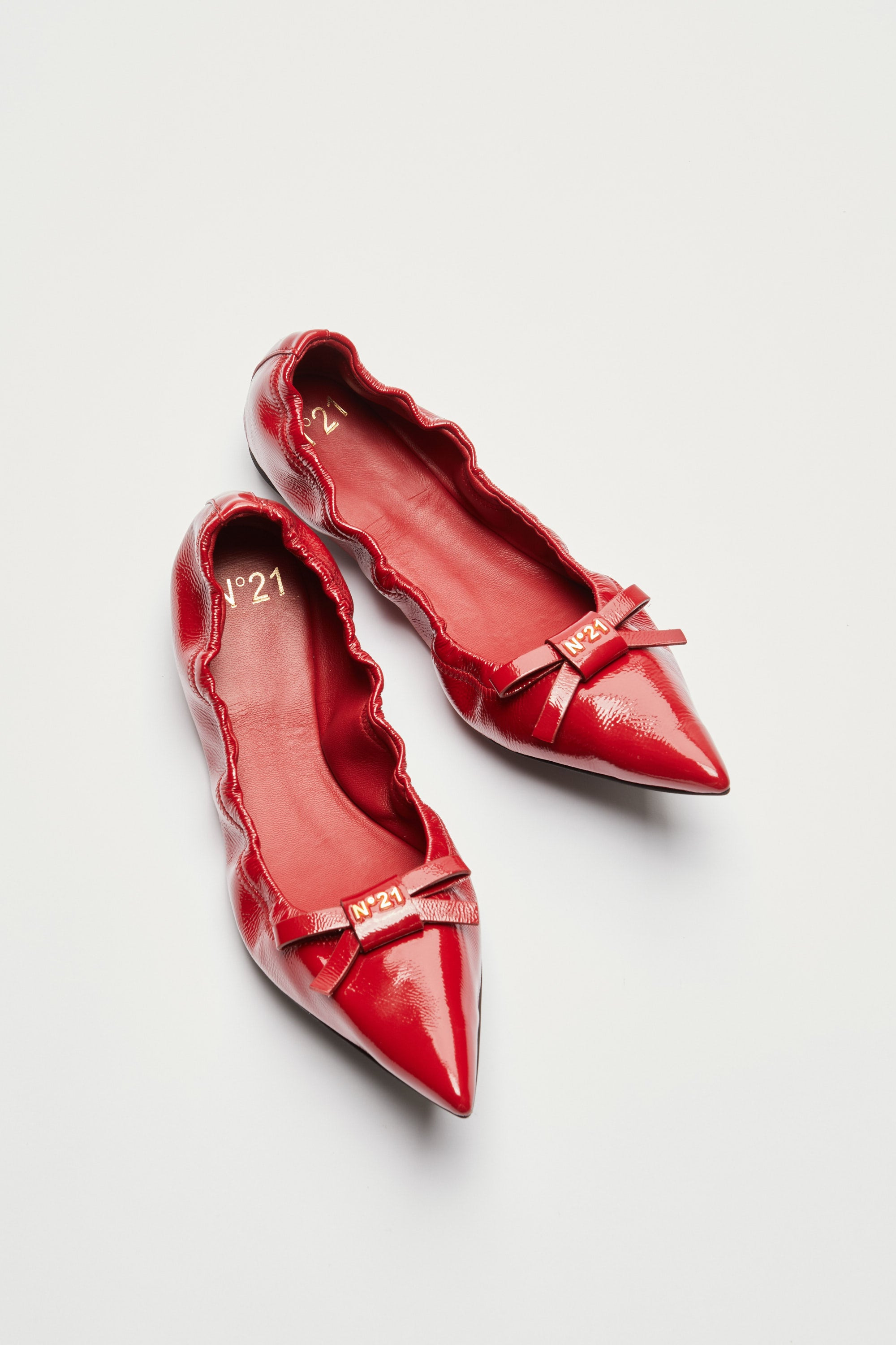 POINTED TOE BALLERINAS WITH BOW AND LOGO - 5