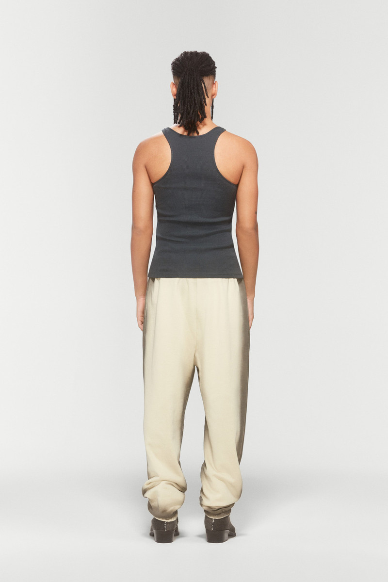 Invisible Strap Tank Top 4