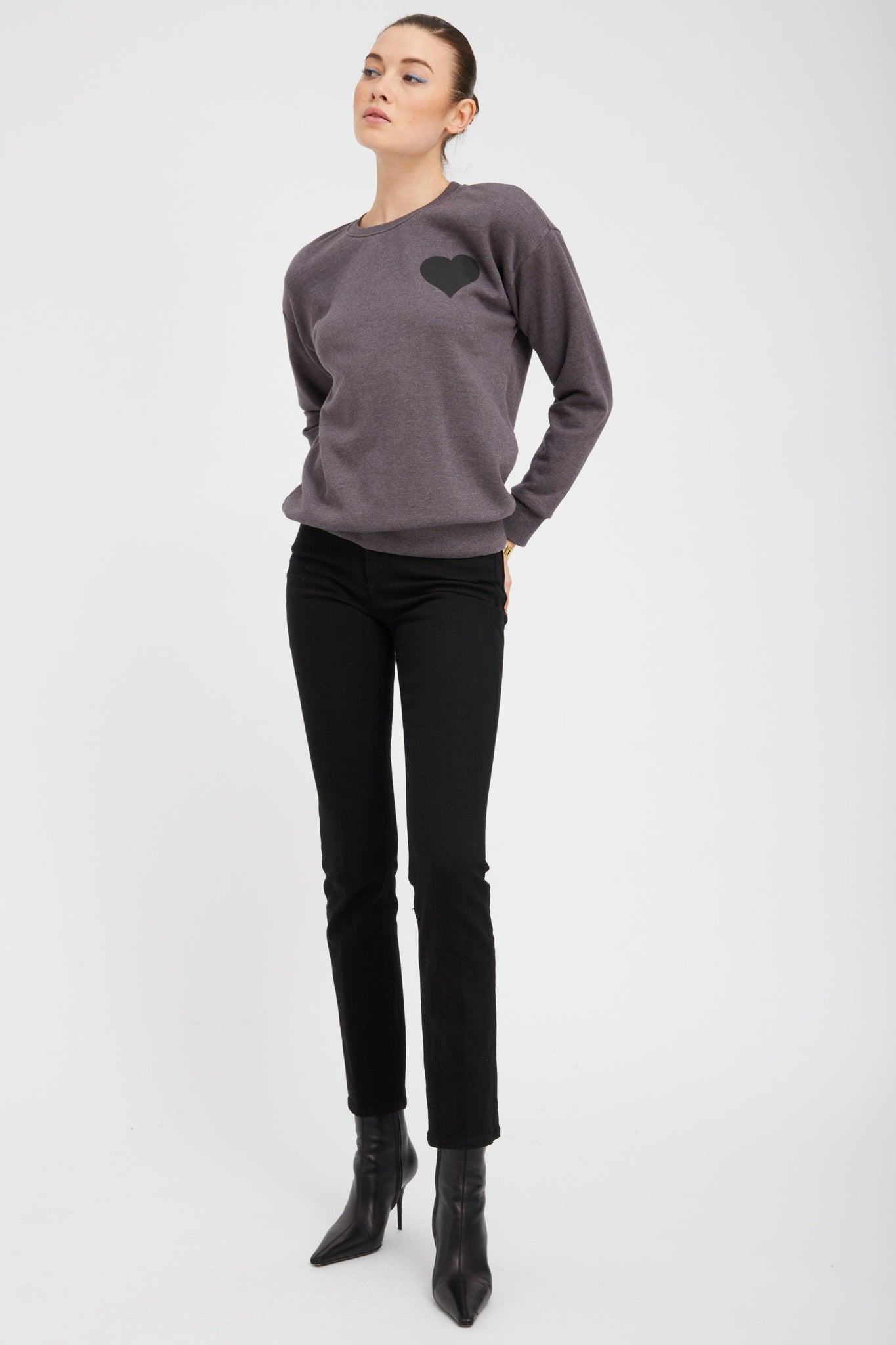 CHARCOAL HEART SWEATSHIRT - 2
