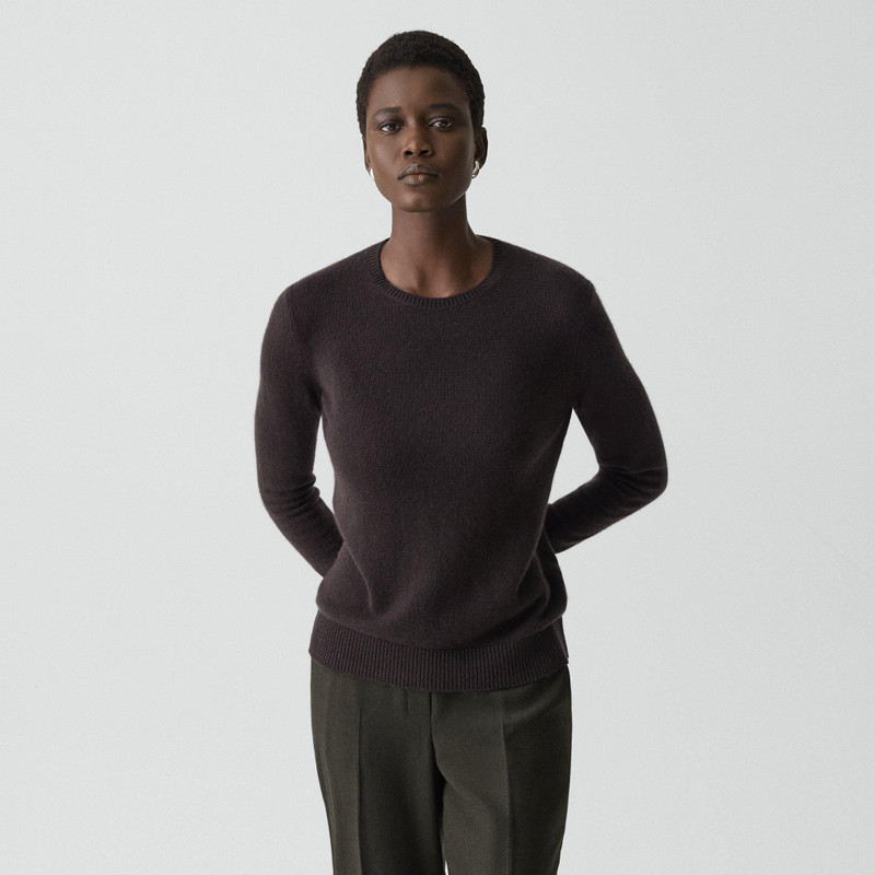 Crewneck Sweater in Feather Cashmere 2