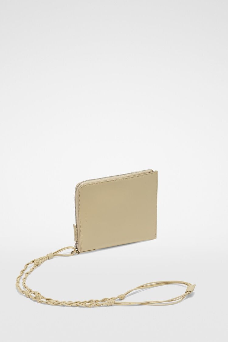 Tangle Passport Holder - 2