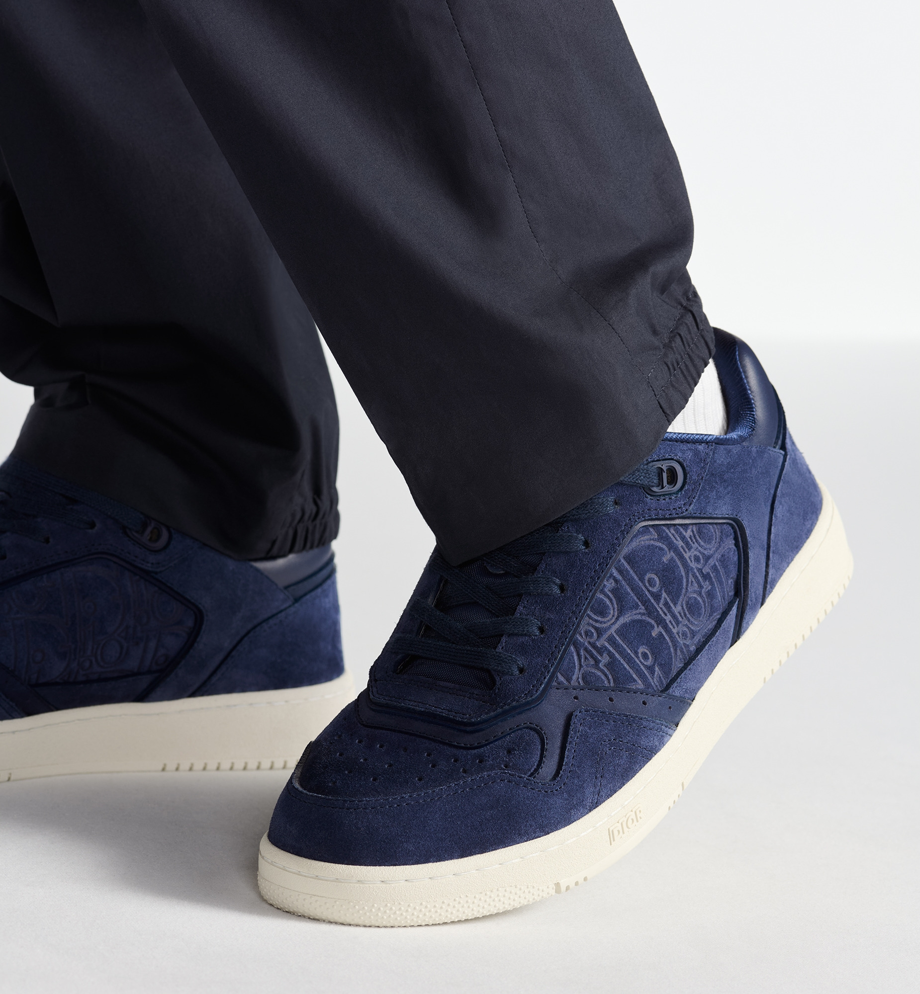 B27 Low-Top Sneaker - 3