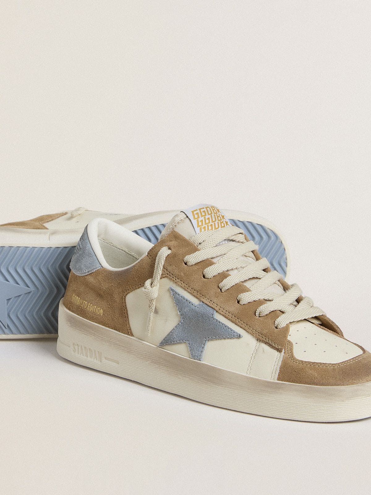 【関税&送料込】Golden  Stardan Sneaker In Suede Men's Stardan LTD in suede with patent white leather star