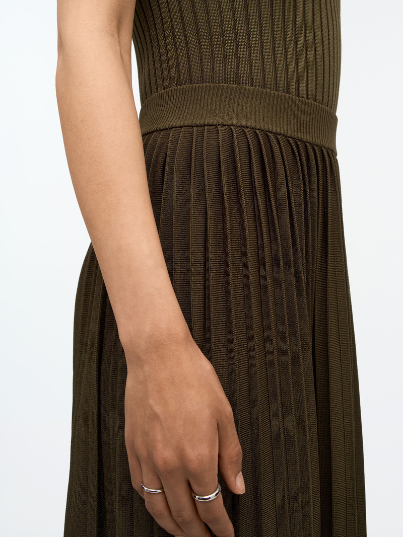 Olivia Pleated Occasion Skirt 4