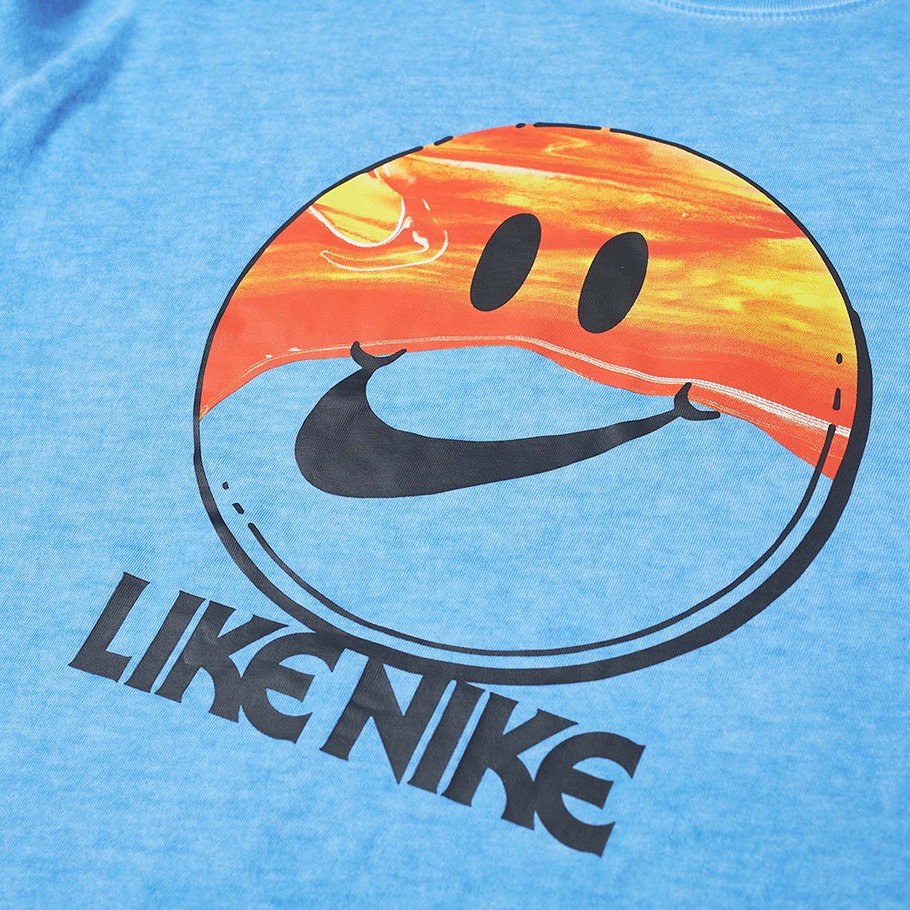 Nike Smiley Tee - 2