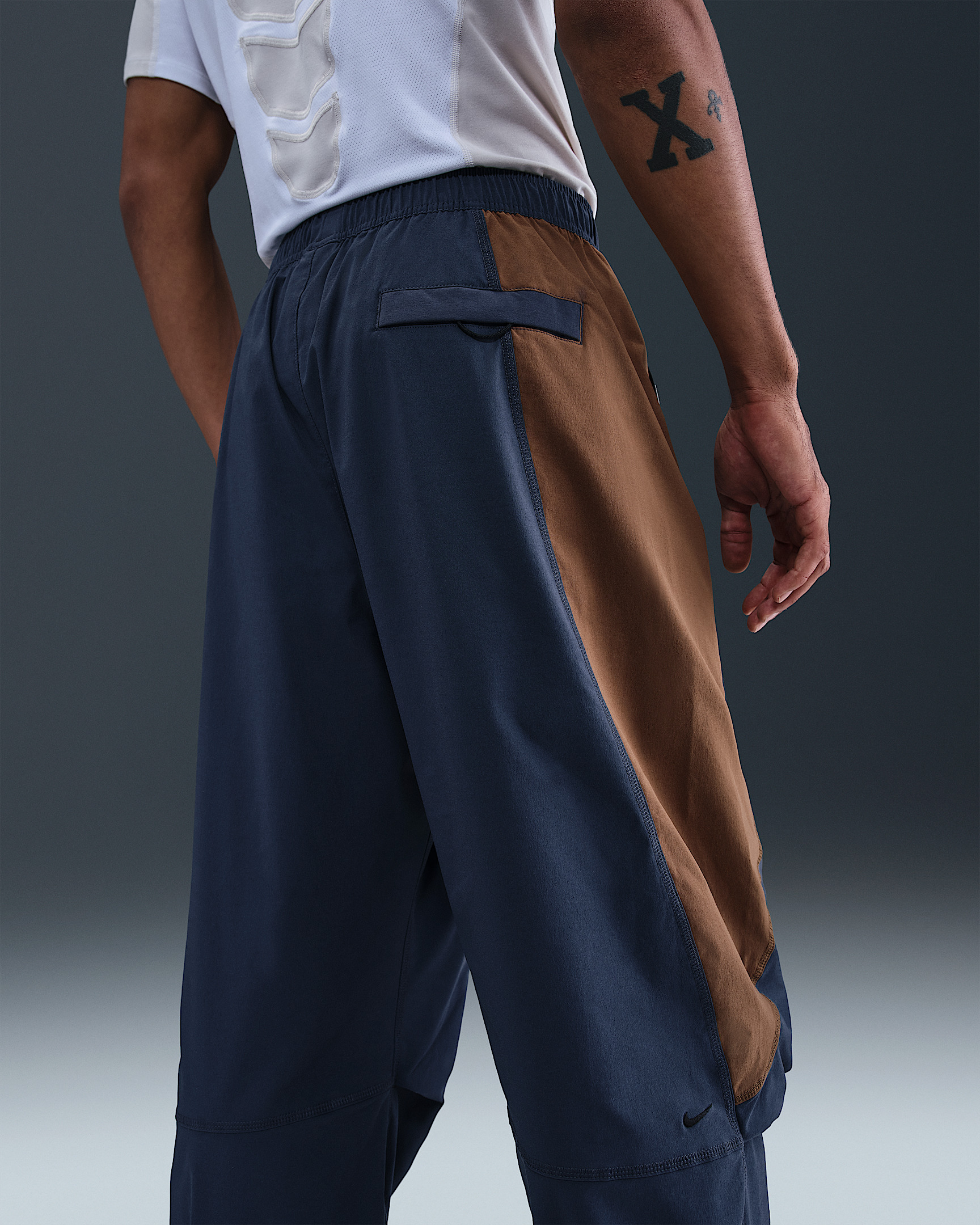 Nike Tech Men's Dri-FIT Woven Color-Block Oversized Pants - 3
