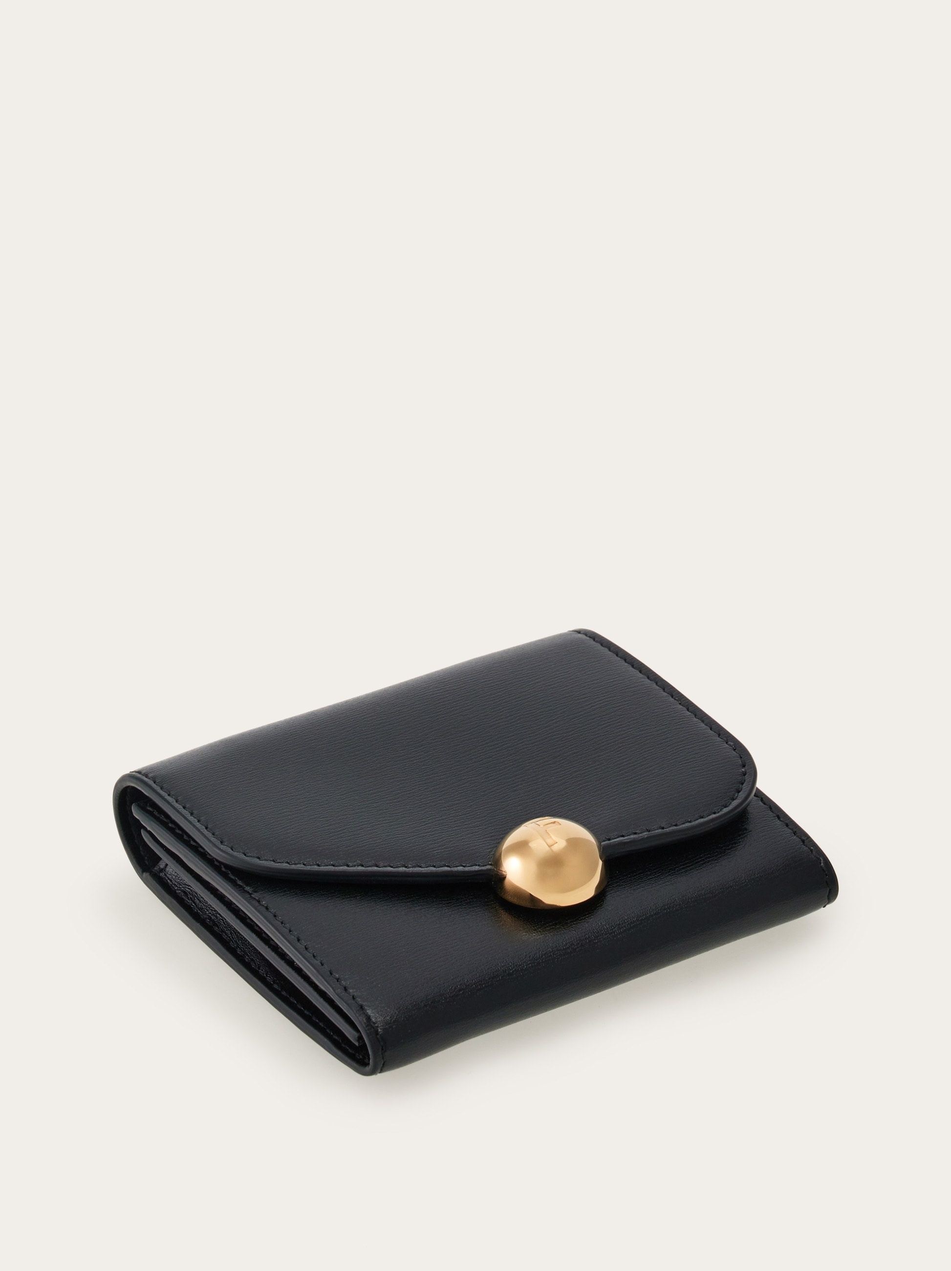 Asymmetrical flap compact wallet - 2