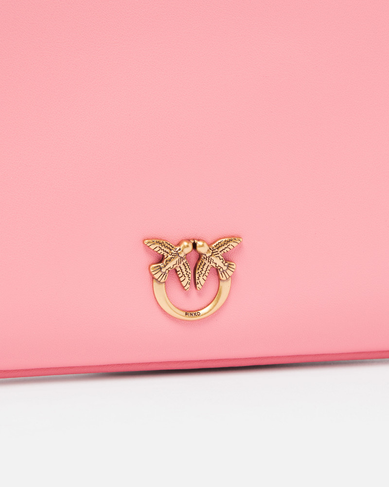 HORIZONTAL FLAT BAG IN LEATHER 3